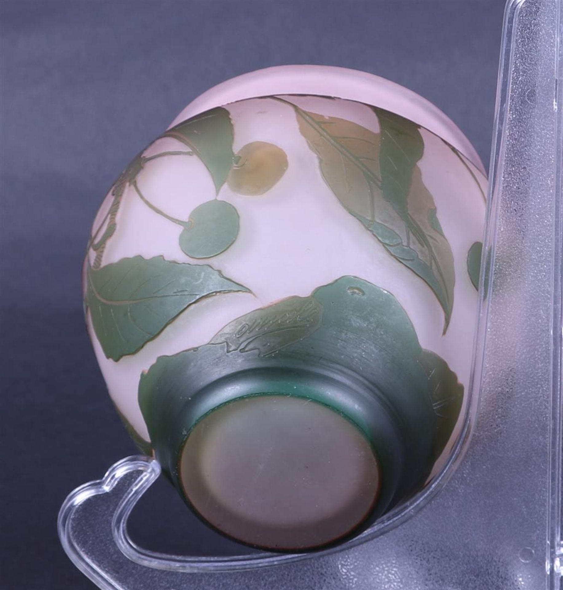 Arsall Vereinigte Lausitzer Glaswerke Vase in Glass Paste - Bild 5 aus 5