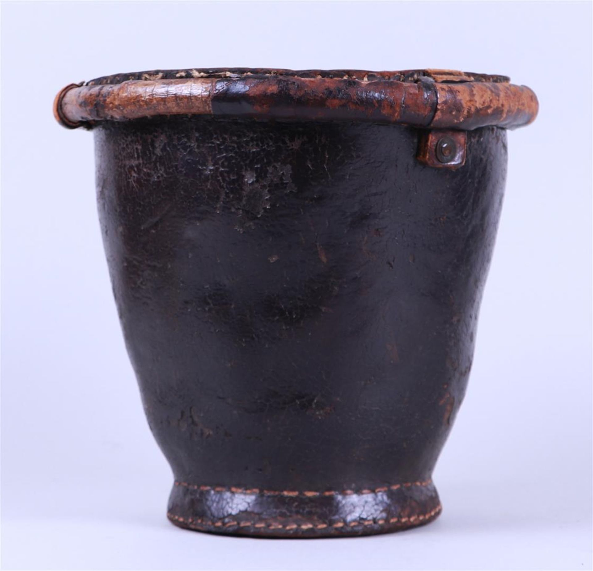 A leather fire bucket. 19th century.
