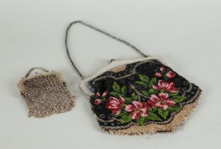 A lot of 2 silver purses. Netherlands, 1st half 20th century. 