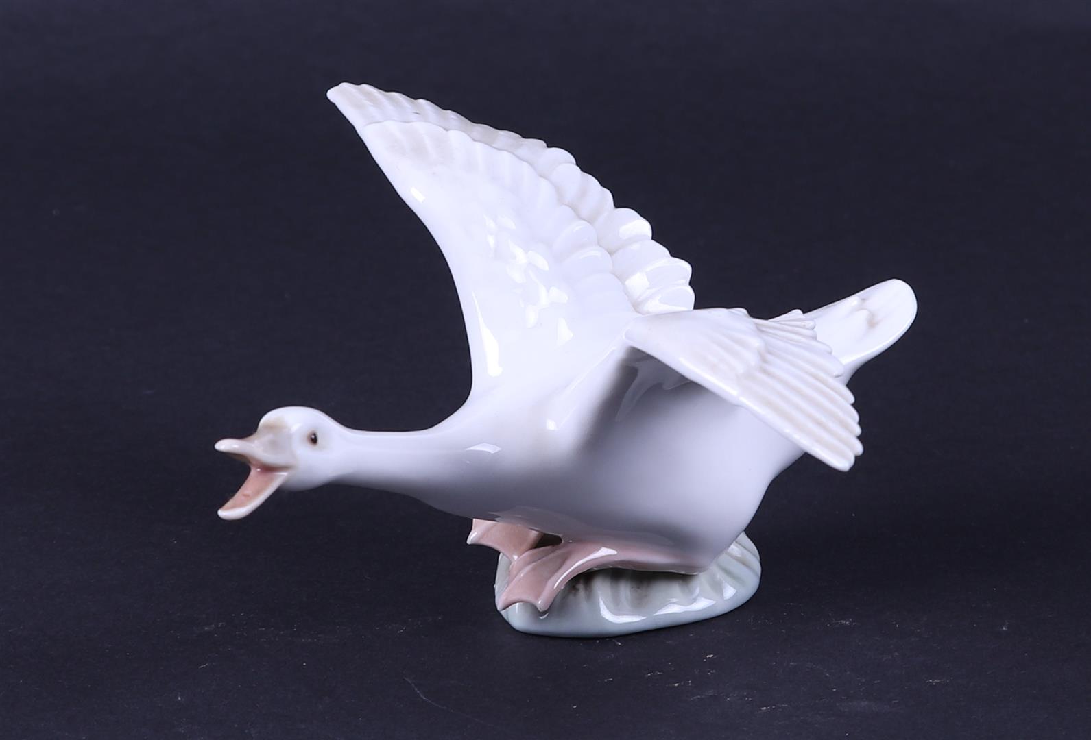 Lot of various porcelain objects including a Lladro swan. - Bild 2 aus 19