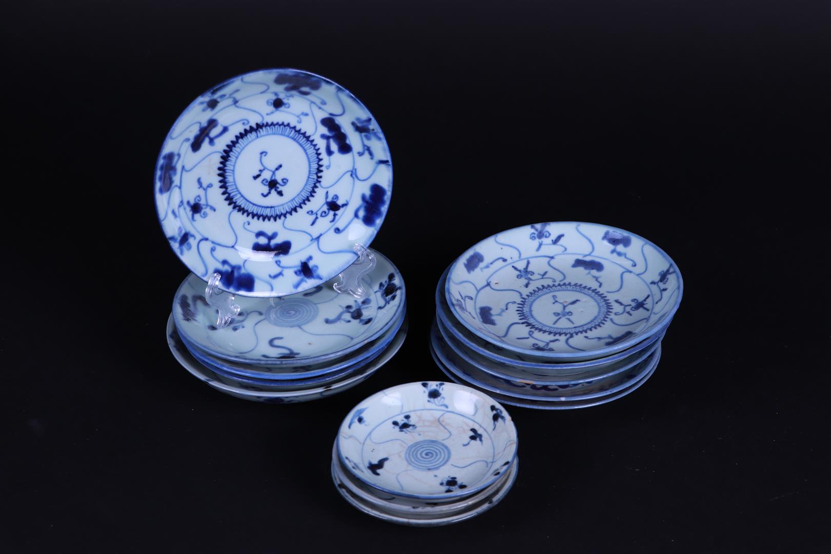 Lot of thirteen blue and white plates