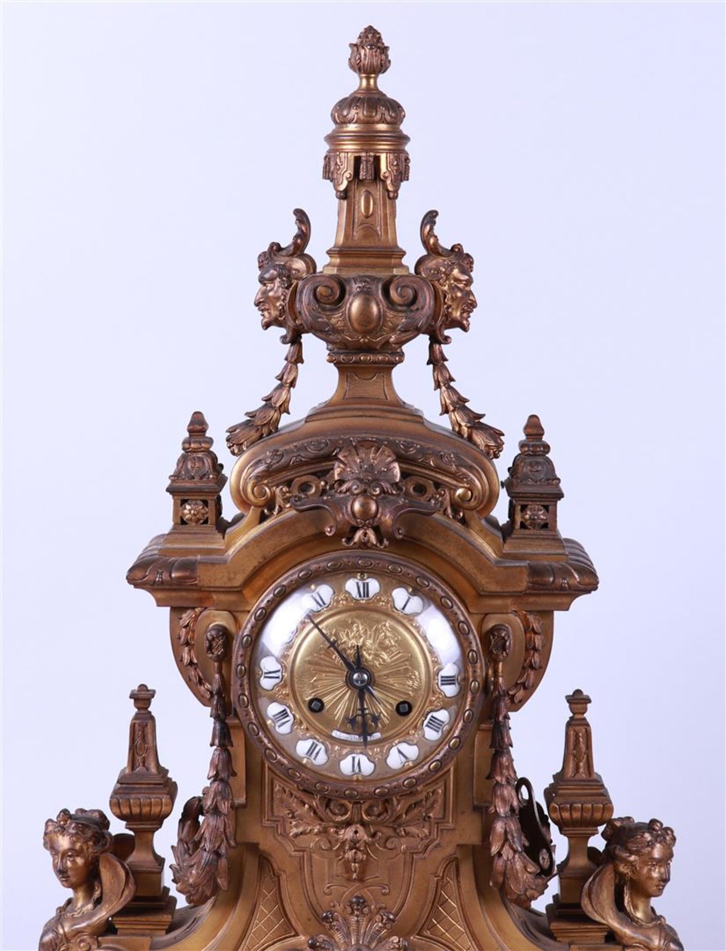Cast Bronze Clock Set in Louis XVI Style (France, 19th Century) - Image 5 of 9