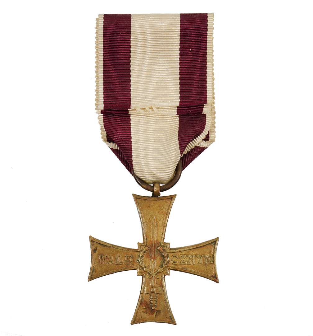 WW2 Polish Cross of Valour - Krogulec 24a&nbsp; - Image 2 of 2