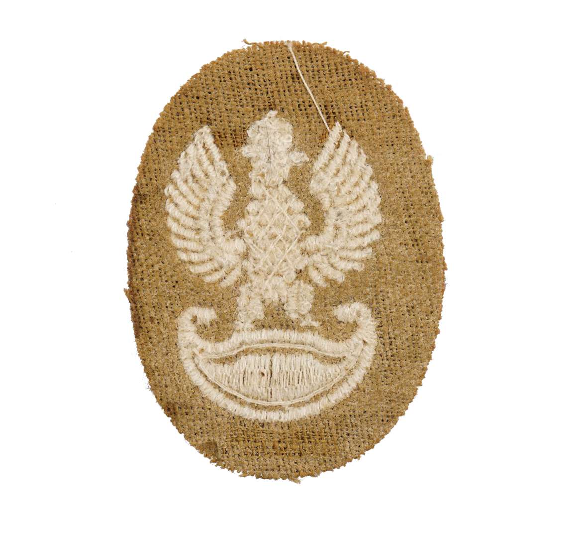 WW2 Polish Army Eagle Cap Badge - Embroided&nbsp; - Image 2 of 2