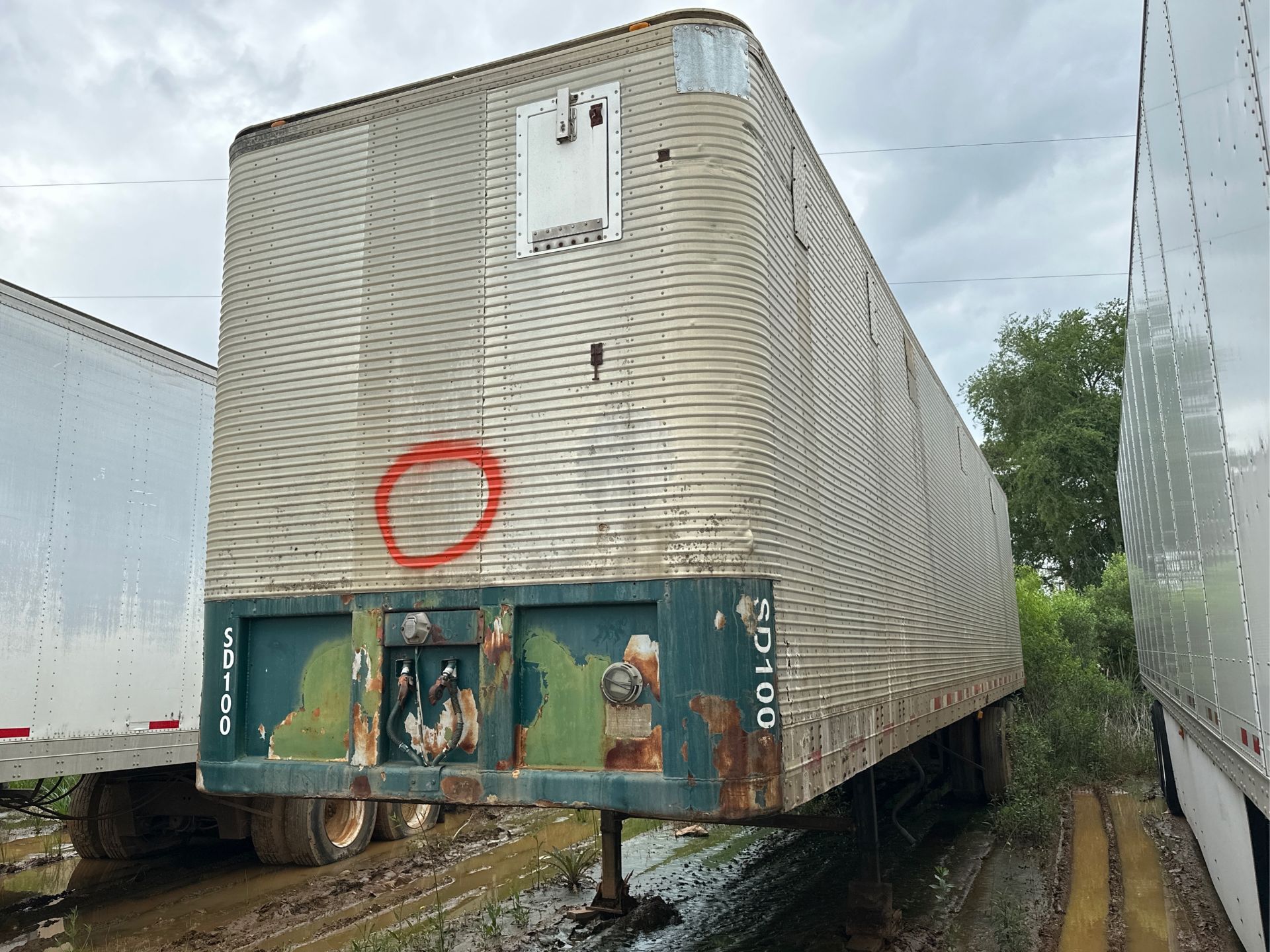 1977 Van Trailer 48’x42” Tandem Axle Has Title VIN CHY250545 - A $25 TITLE FEE WILL BE ADDED TO