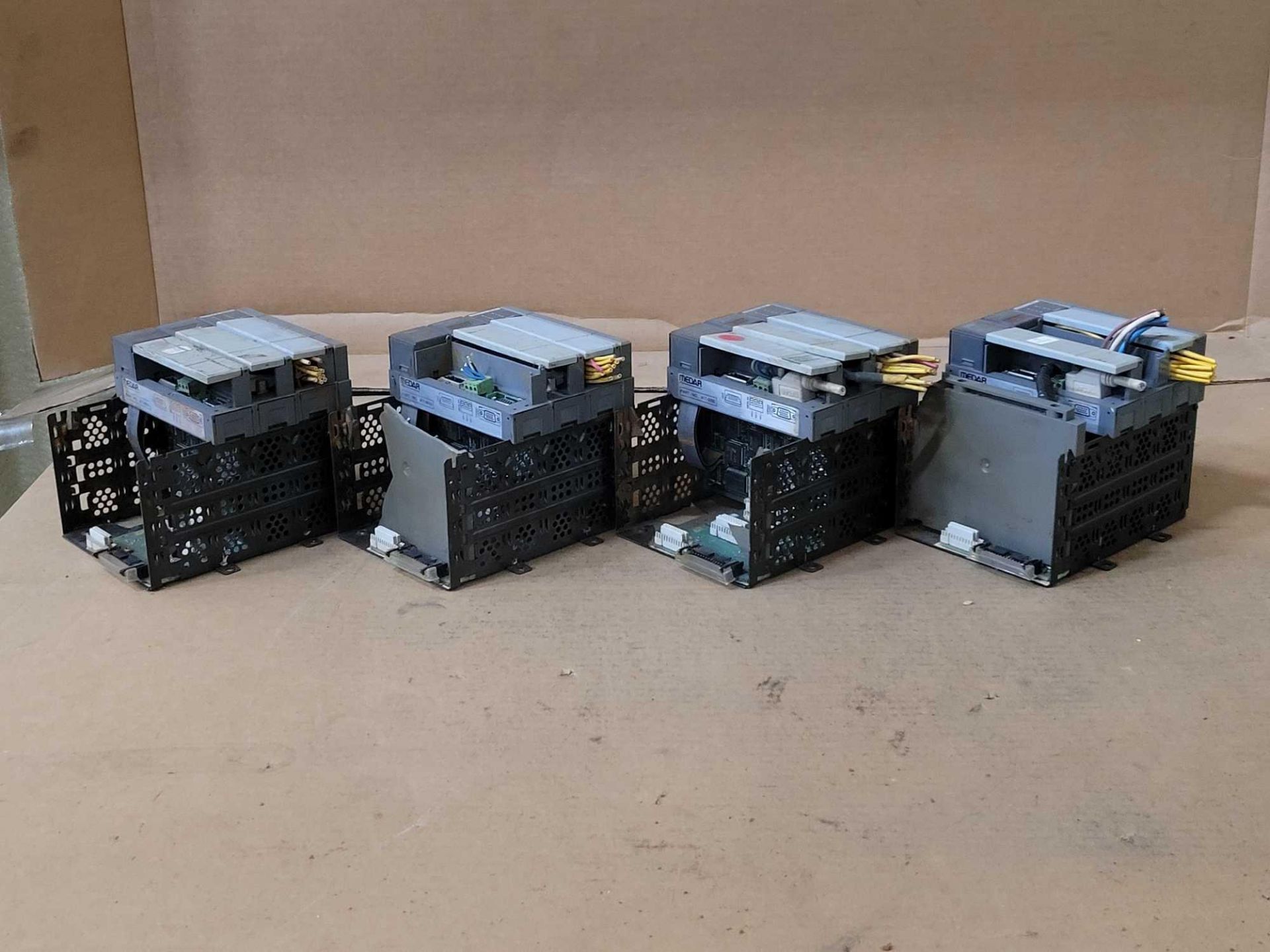 LOT OF 4 ALLEN BRADLEY 1746-A4 4-SLOT CHASSIS W/ [1] MEDAR 917-0050 [1] ALLEN BRADLEY 1747-SDN [1] A