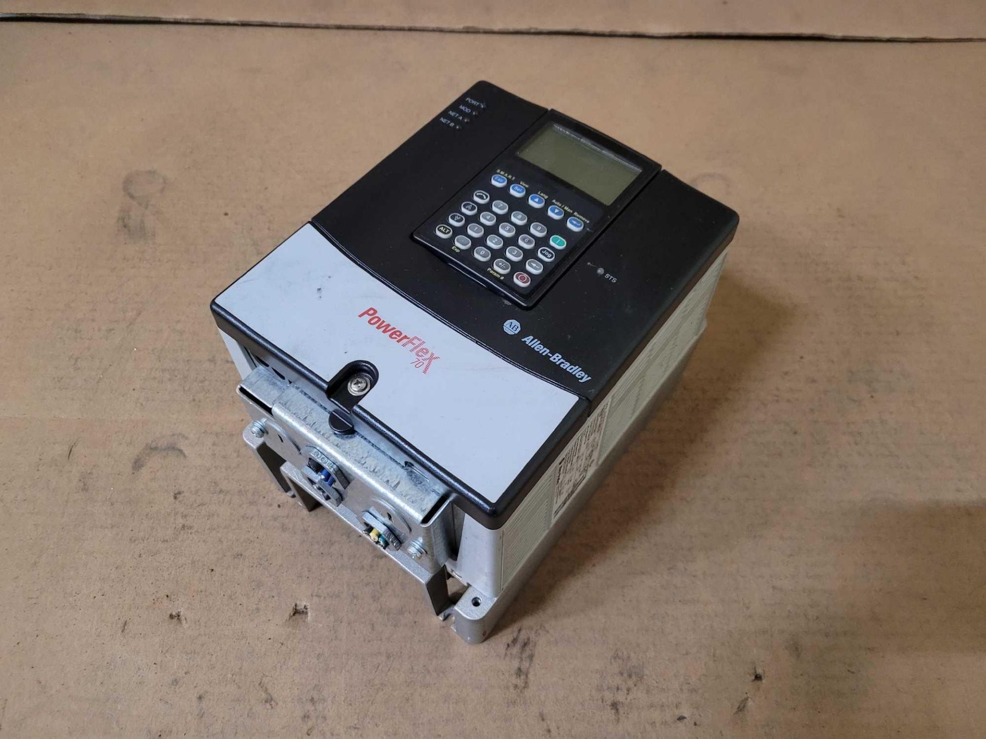 ALLEN BRADLEY 20AD5P0A3AYNANC0 /A PowerFlex 70 AC DRIVE - Image 2 of 4