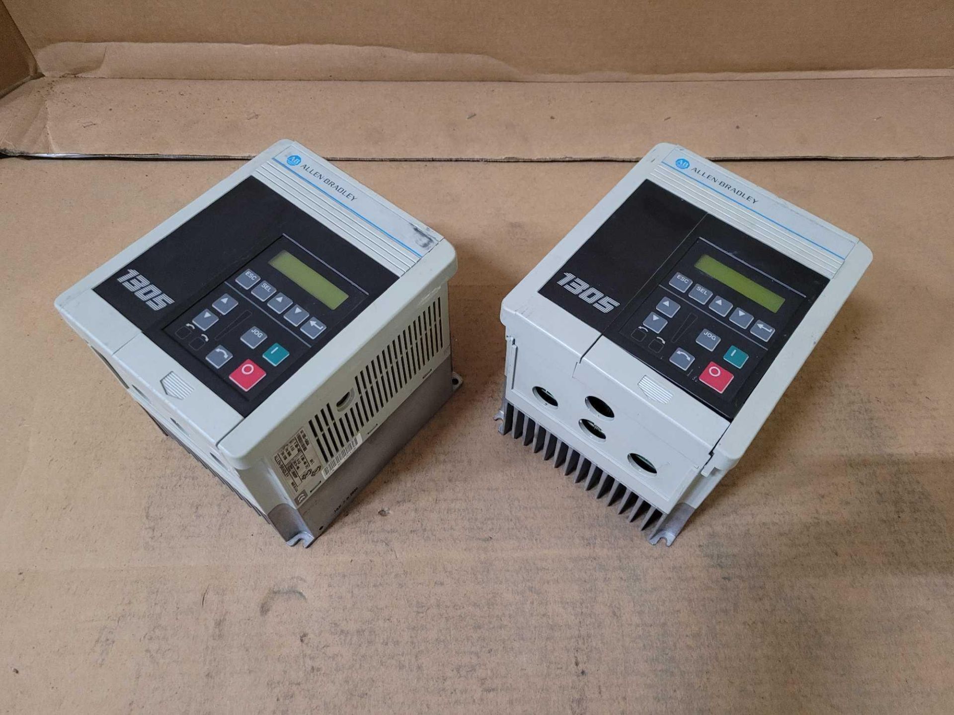 LOT OF 2 ALLEN BRADLEY 1305-BA04A /C 1305 AC DRIVE - Image 2 of 3