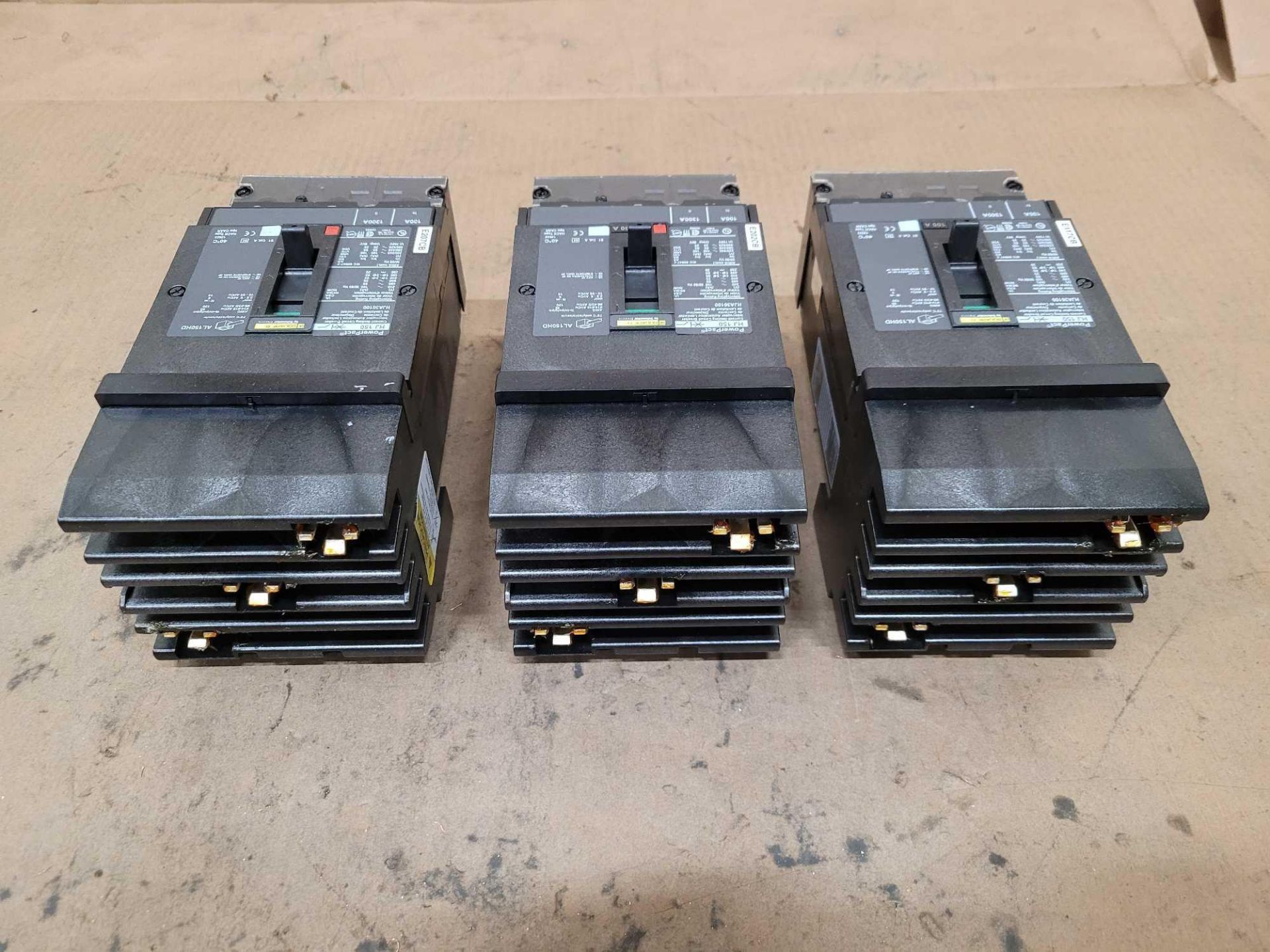 LOT OF 3 SQUARE D HJA36100 100 AMP CIRCUIT BREAKER - Image 2 of 3