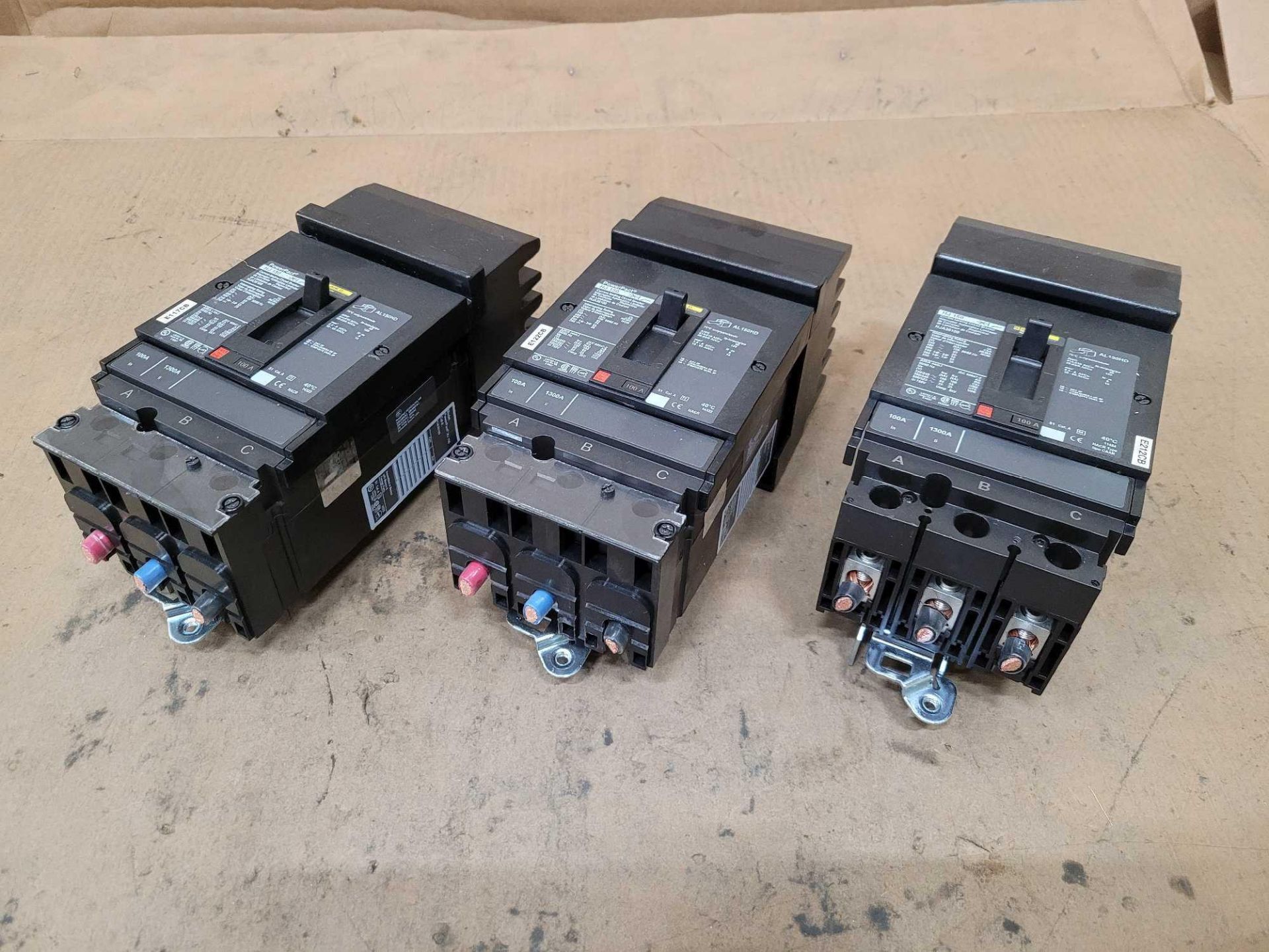 LOT OF 3 SQUARE D HJA36100 100 AMP CIRCUIT BREAKER