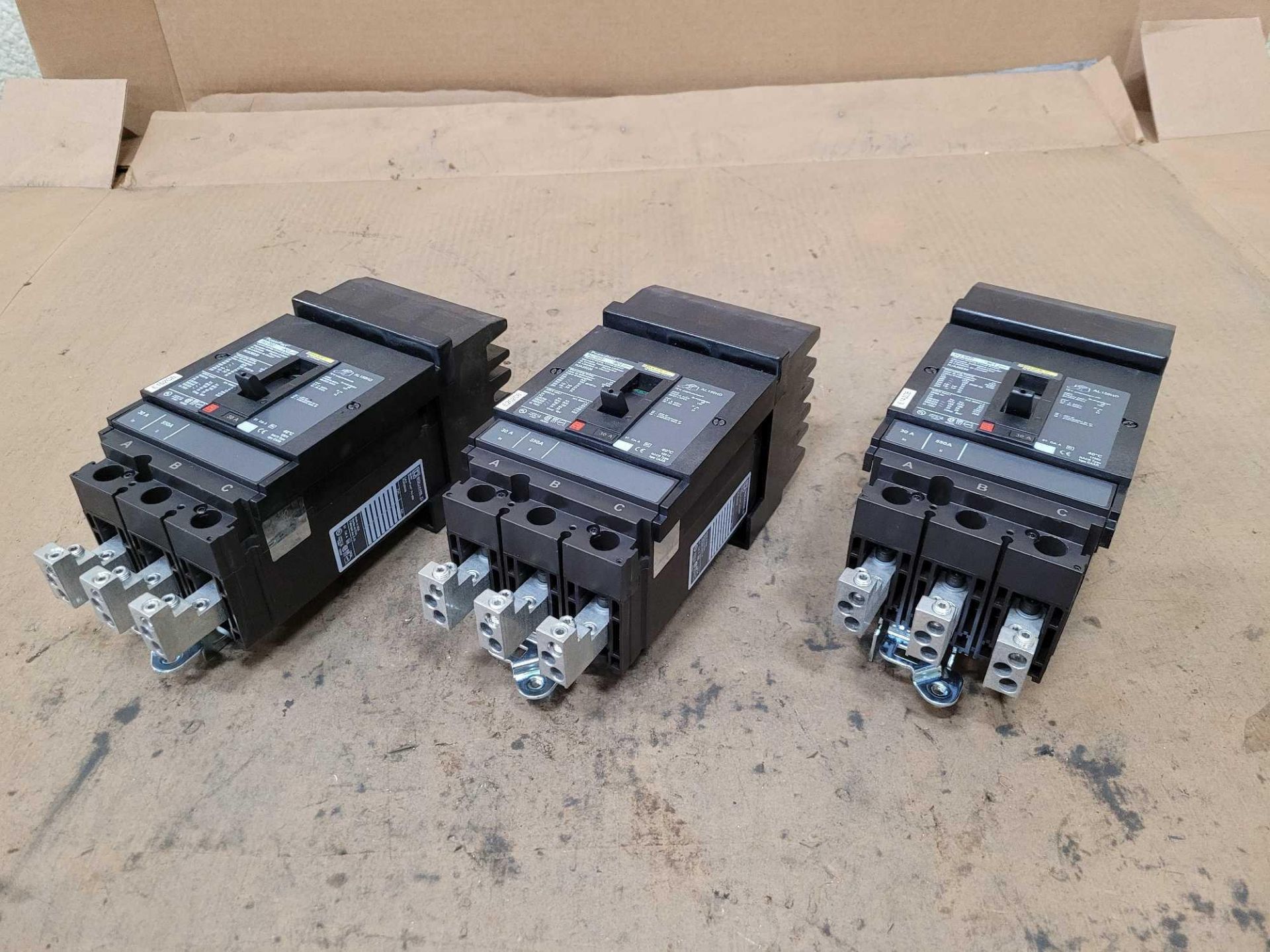 LOT OF 3 SQUARE D HJA36030 30 AMP CIRCUIT BREAKER