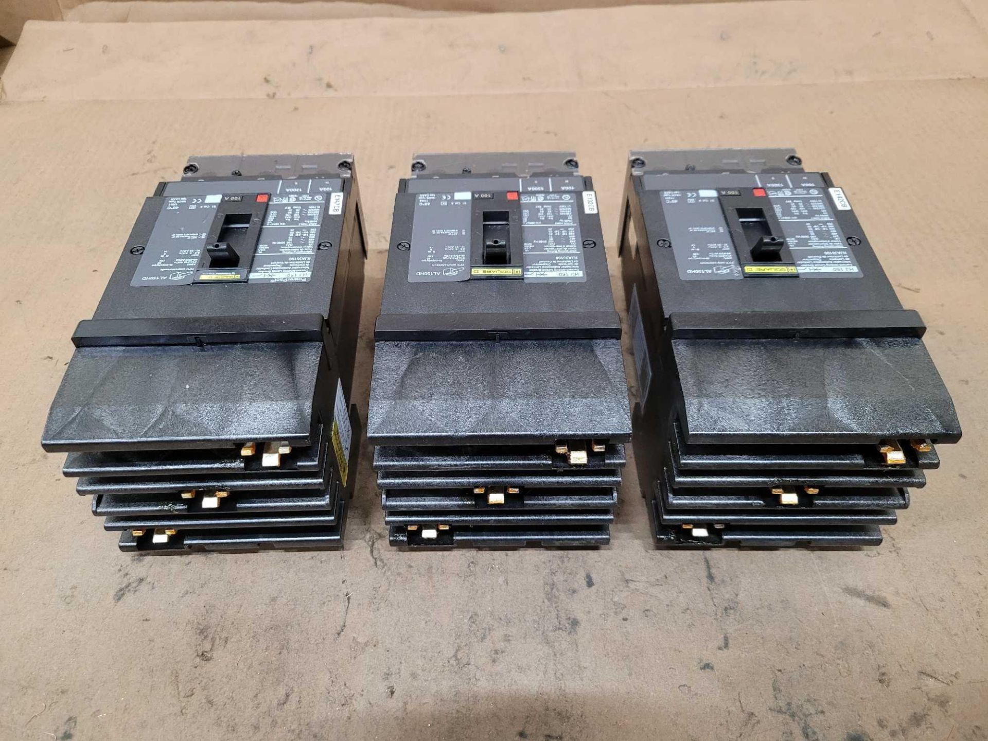 LOT OF 3 SQUARE D HJA36100 100 AMP CIRCUIT BREAKER - Image 2 of 3