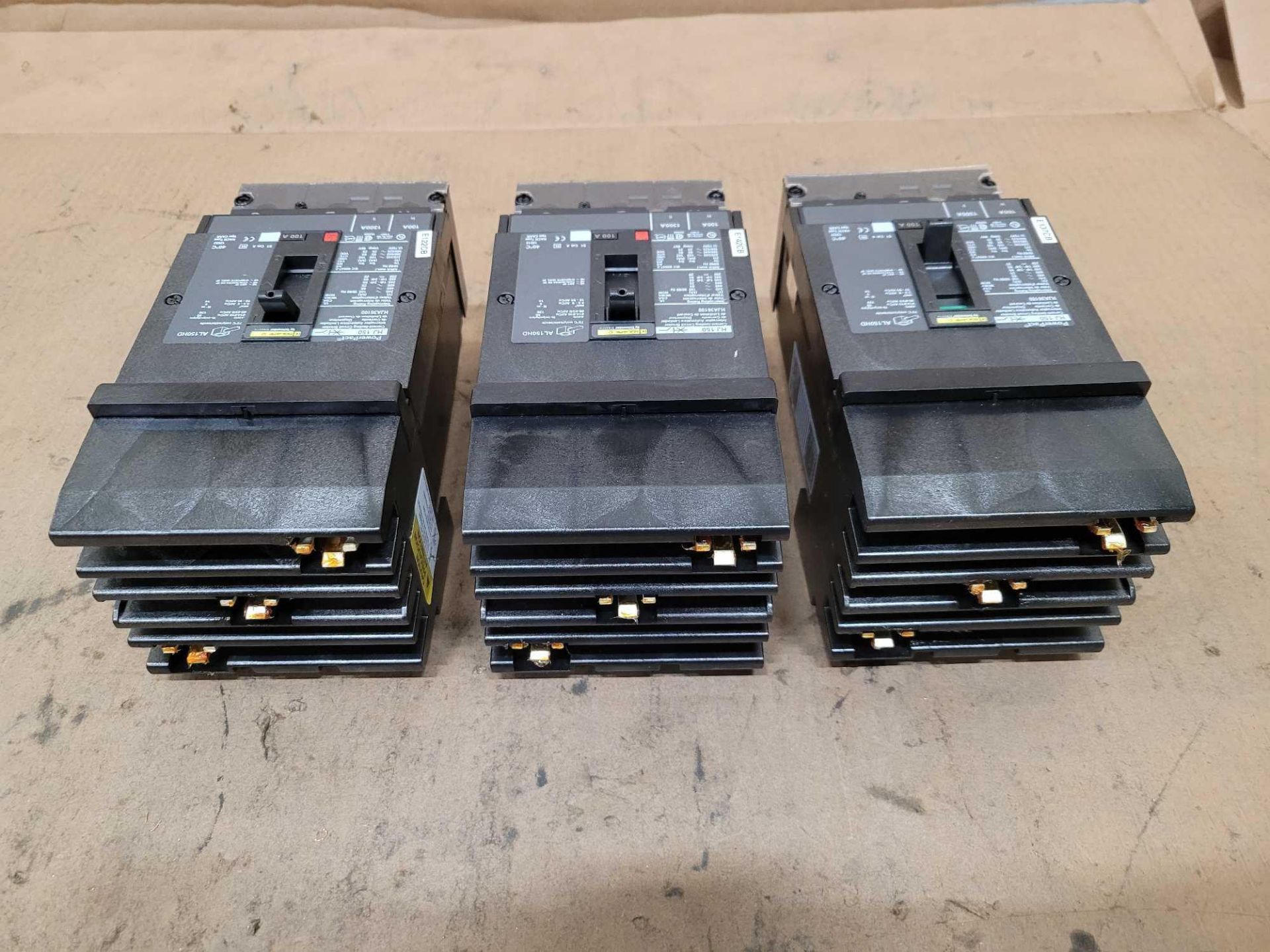 LOT OF 3 SQUARE D HJA36100 100 AMP CIRCUIT BREAKER - Image 2 of 3