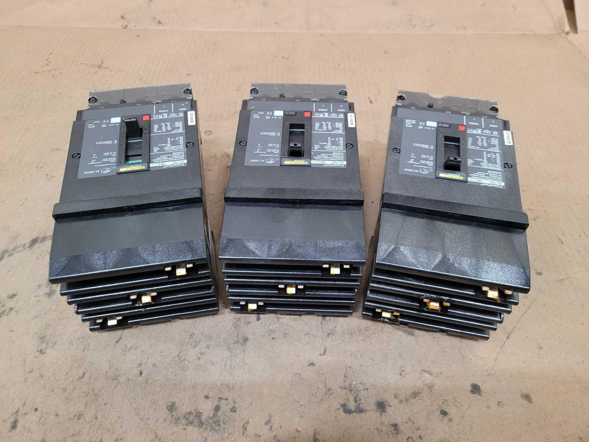 LOT OF 3 SQUARE D HJA36100 100 AMP CIRCUIT BREAKER - Image 2 of 3