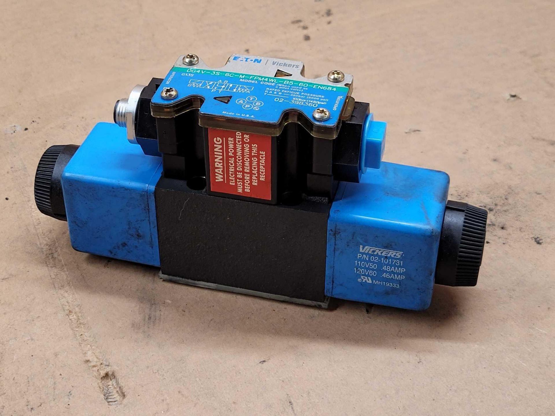 EATON VICKERS DG4V-3S-6C-M-FPM4WL-B5-60-EN684 SOLENOID VALVE ASSEMBLY