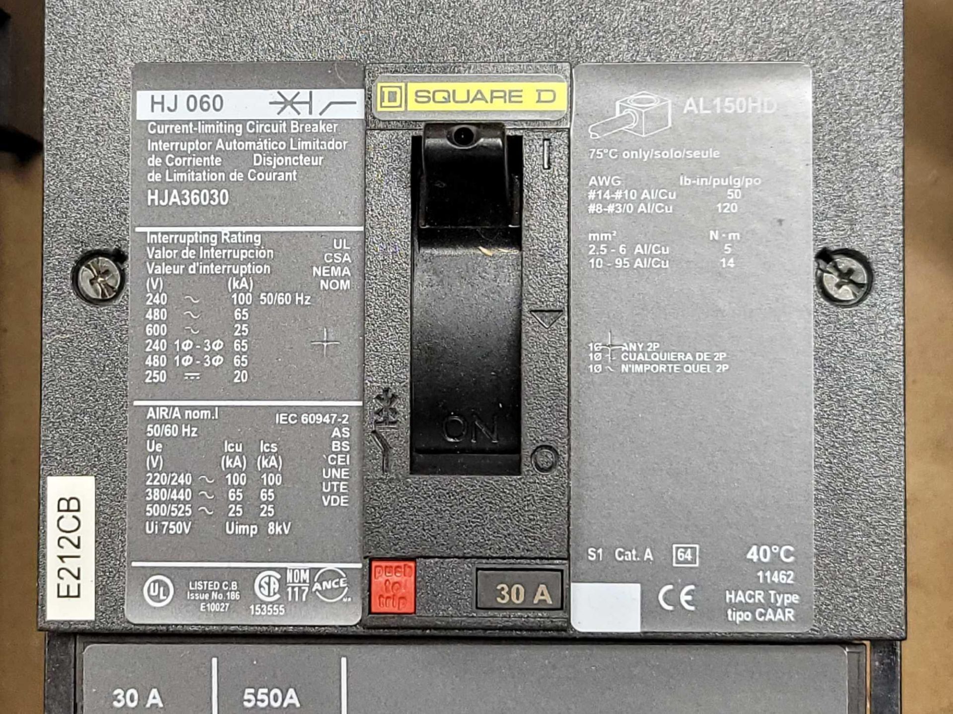 LOT OF 5 SQUARE D CIRCUIT BREAKERS [1] HJA260151 [1] HJA36030 [1] HJA36060 [1] HJA36150U33X [1] HJL2 - Image 7 of 8