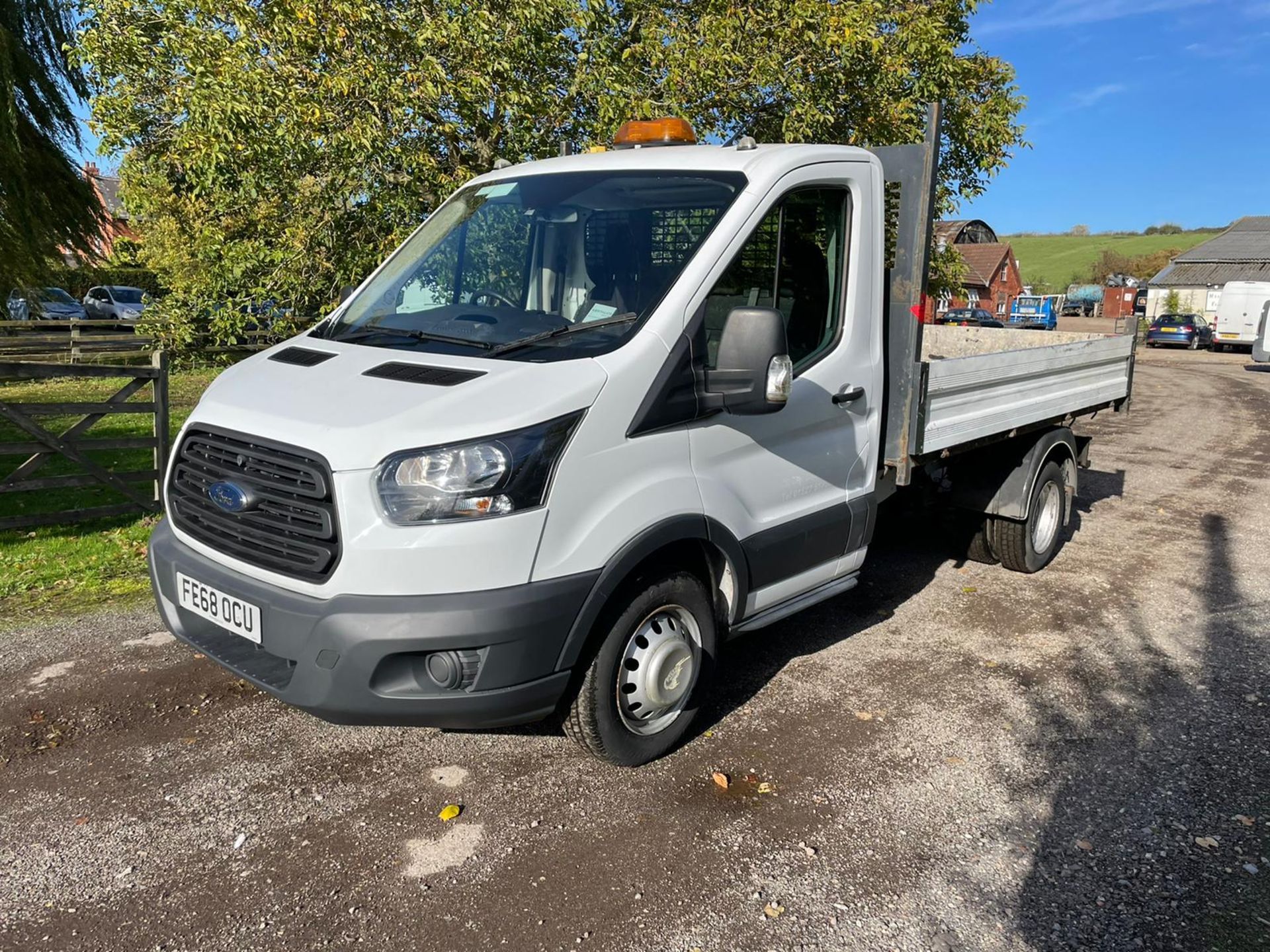 2018/68 FORD TRANSIT 350 TIPPER WHITE *PLUS VAT* - Image 3 of 11