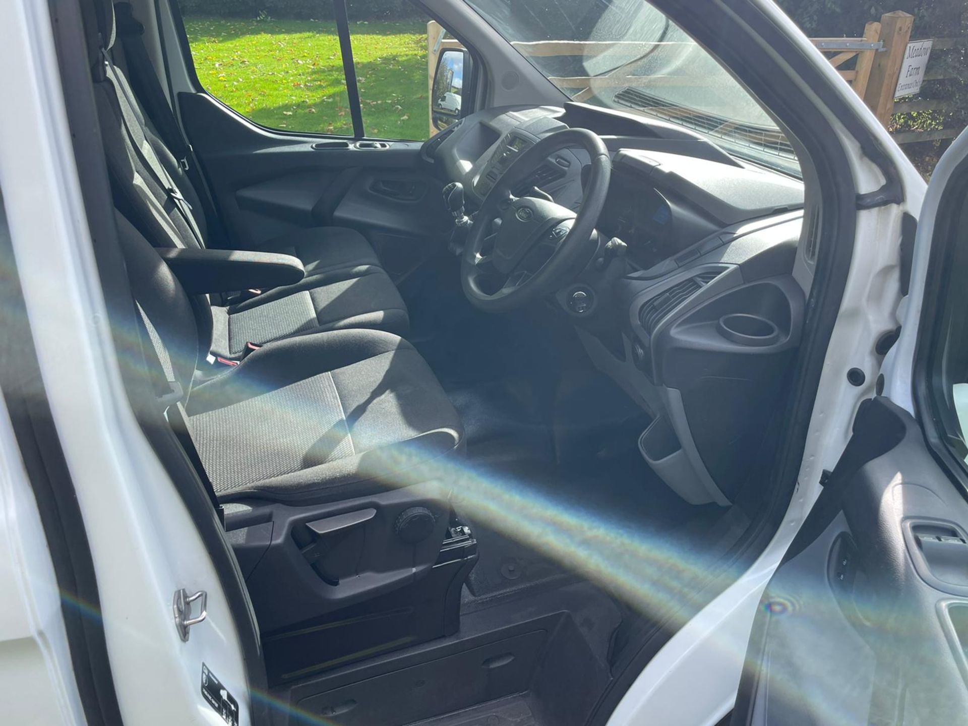 2018/67 FORD TRANSIT CUSTOM 290 WHITE *PLUS VAT* - Image 8 of 11