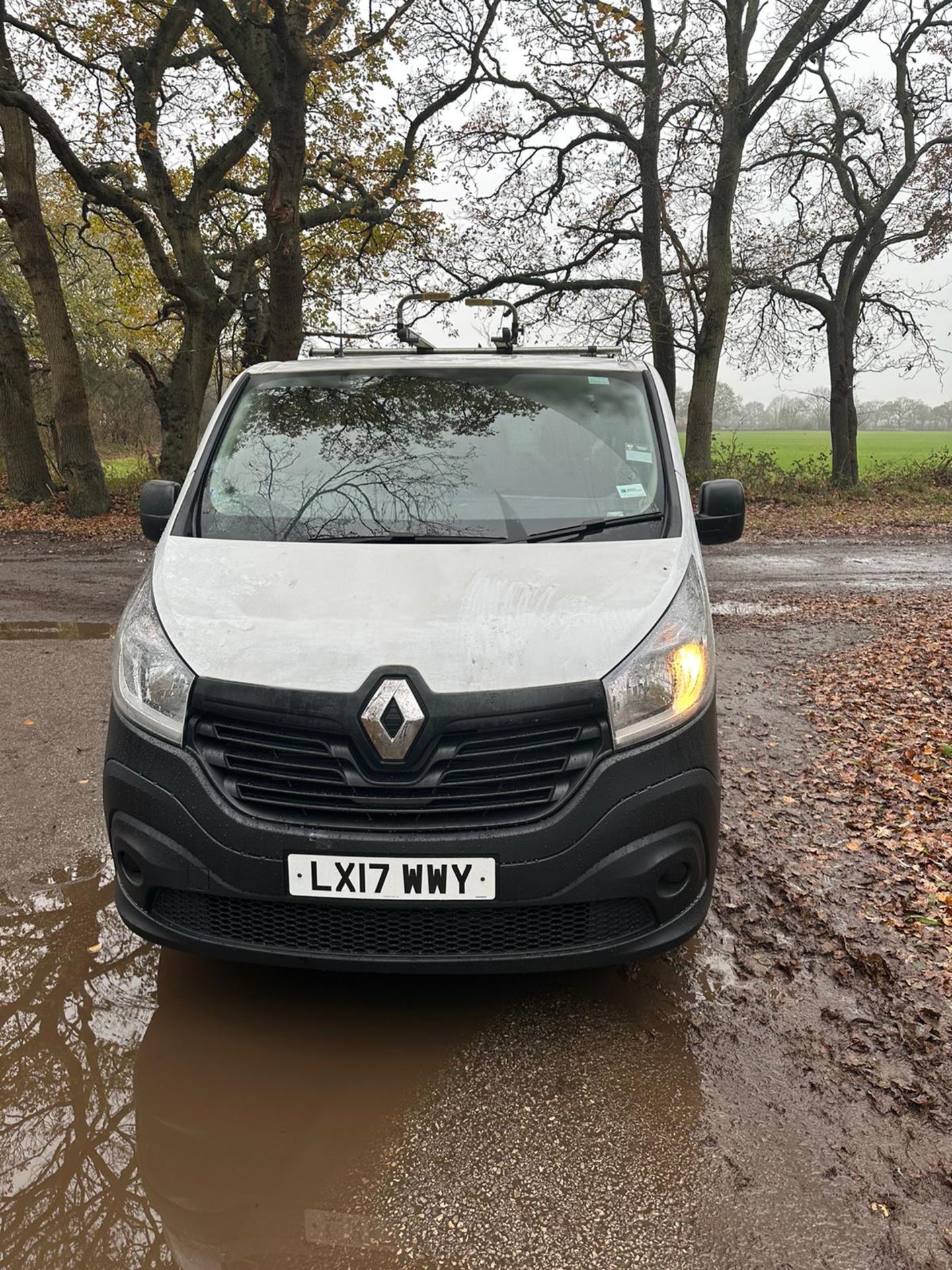 2017 RENAULT TRAFIC LL29 B-NESS+ ENERGY DCI WHITE PANEL VAN - 38,000 MILES *PLUS VAT* - Image 2 of 11