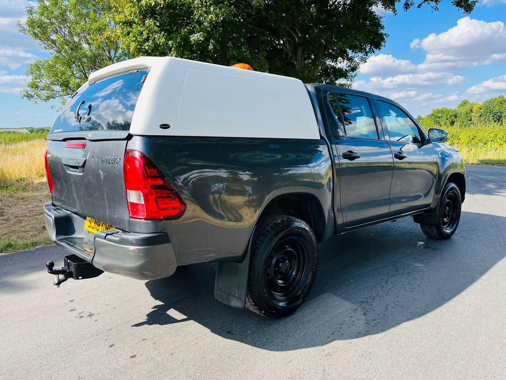 2018 TOYOTA HILUX ACTIVE D-4D 4WD DCB - BLUETOOTH - ACTIVE SPEC *PLUS VAT* - Image 7 of 20