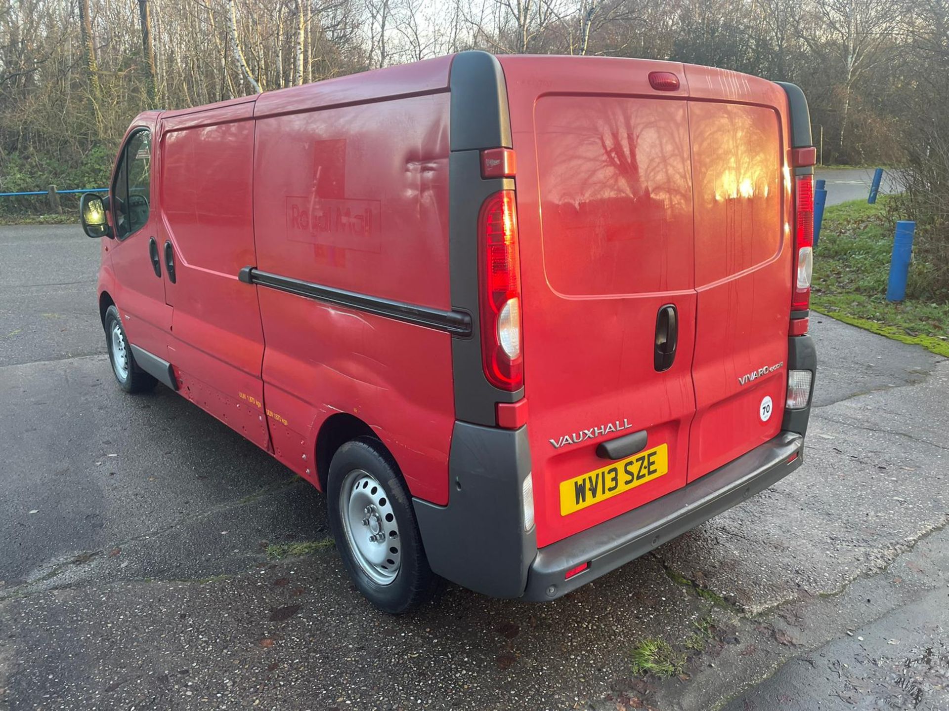 2013 VAUXHALL VIVARO 2900 ECOFLEX CDTI LWB RED PANEL VAN *NO VAT* - Image 4 of 16