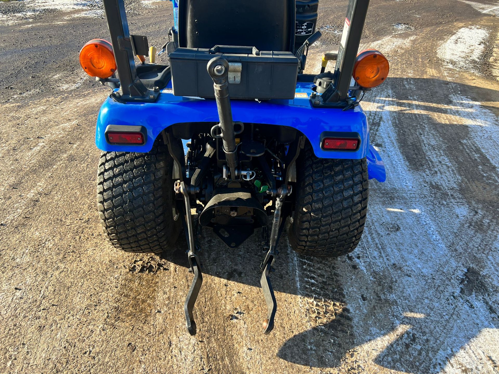 15 HRS FROM NEW ! New Holland Boomer TZ25DA 25HP 4WD Compact Tractor With 54” Underslung *PLUS VAT* - Image 24 of 24