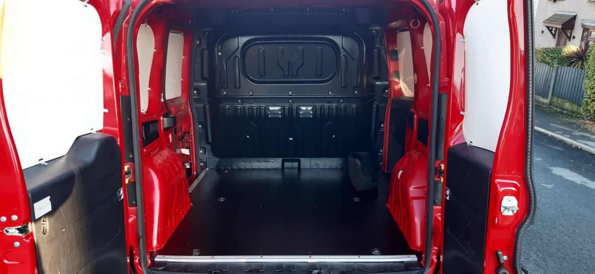 37,757 MILES 2013 FIAT DOBLO 16V MULTIJET RED PANEL VAN *No VAT* - Image 13 of 13