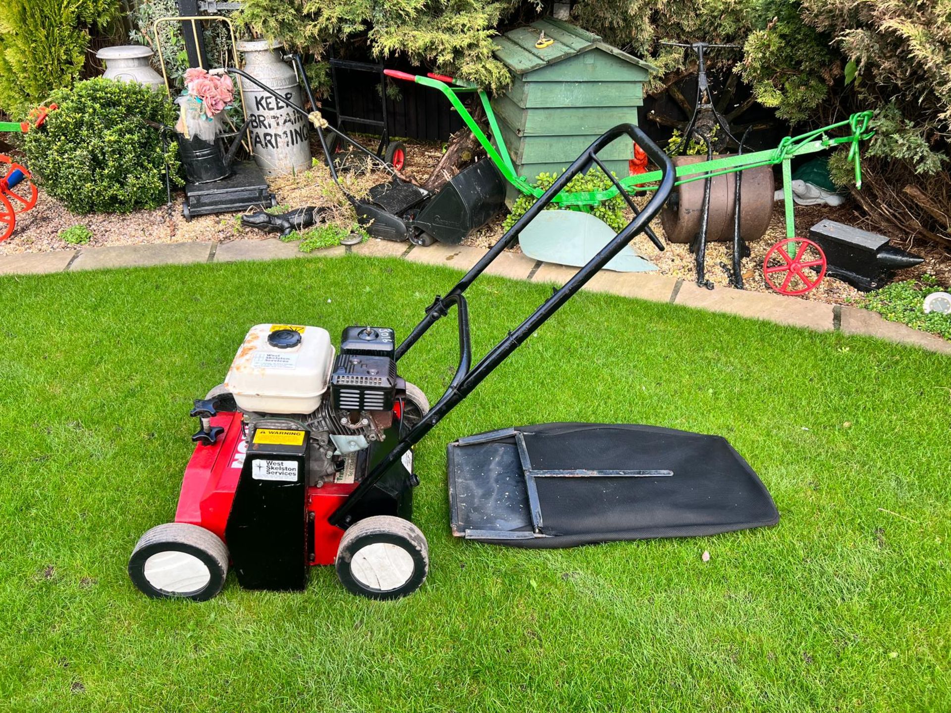Camon Lawn Scarifier With Collection Box *PLUS VAT* - Image 4 of 8