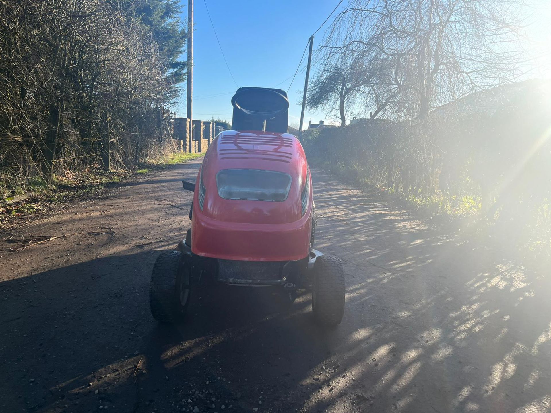 MOUNTFIELD 1435M RIDE ON LAWN MOWER *PLUS VAT* - Image 4 of 8