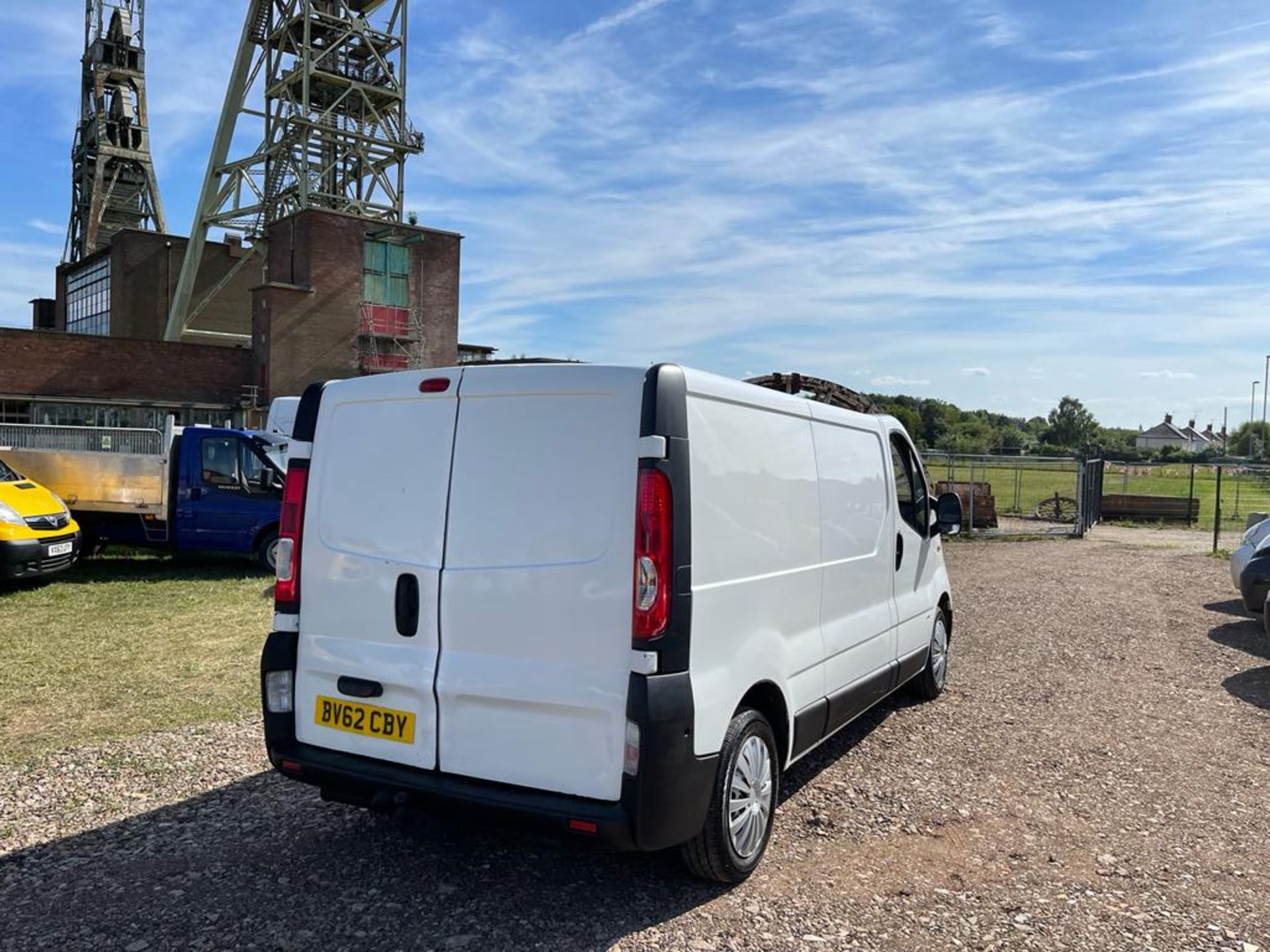 2012/62 VAUXHALL VIVARO 2900 CDTI LWB WHITE PANEL VAN *NO VAT* - Image 3 of 13