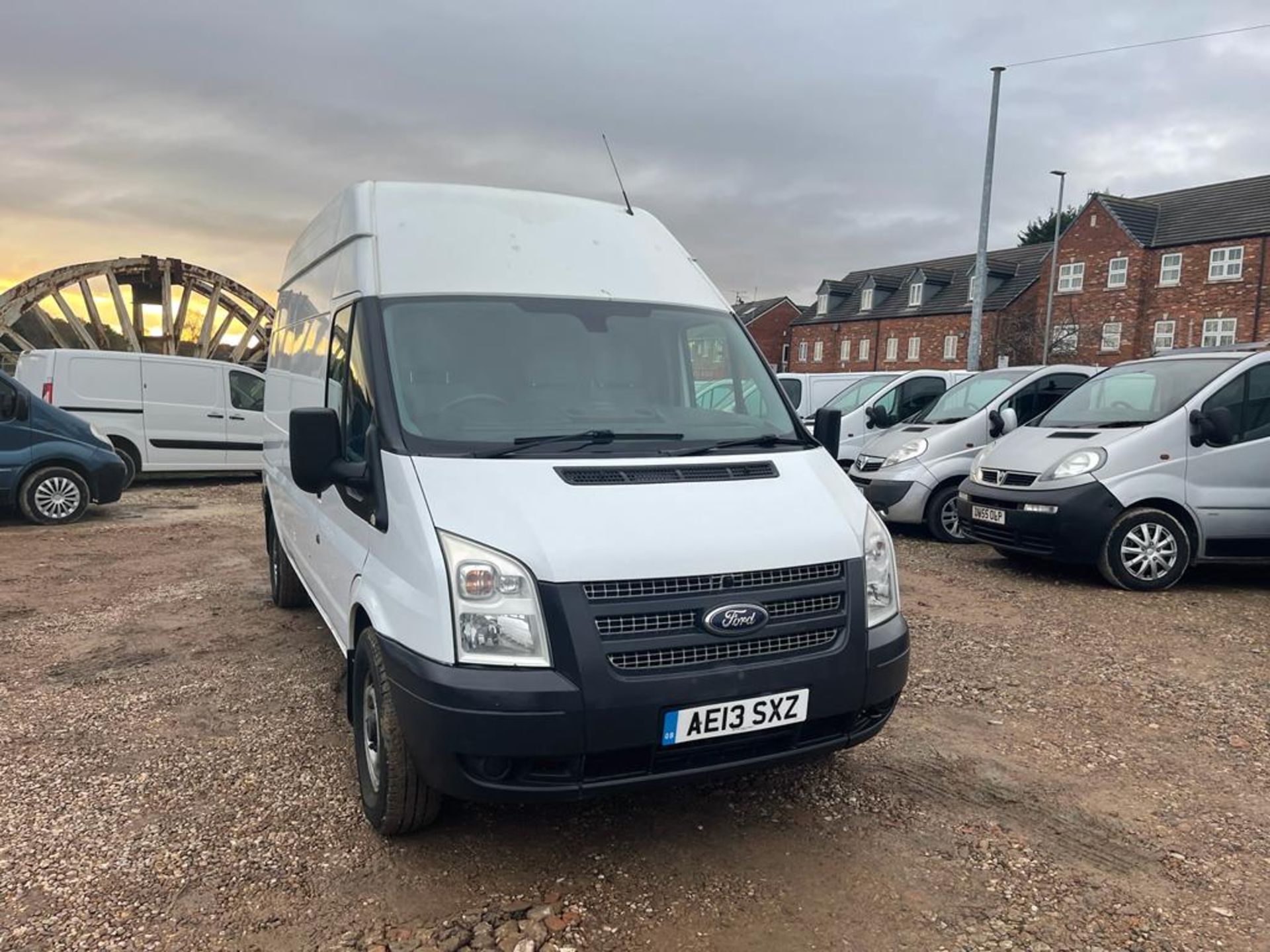 2013 FORD TRANSIT 100 T350 RWD WHITE PANEL VAN *NO VAT* - Image 2 of 18