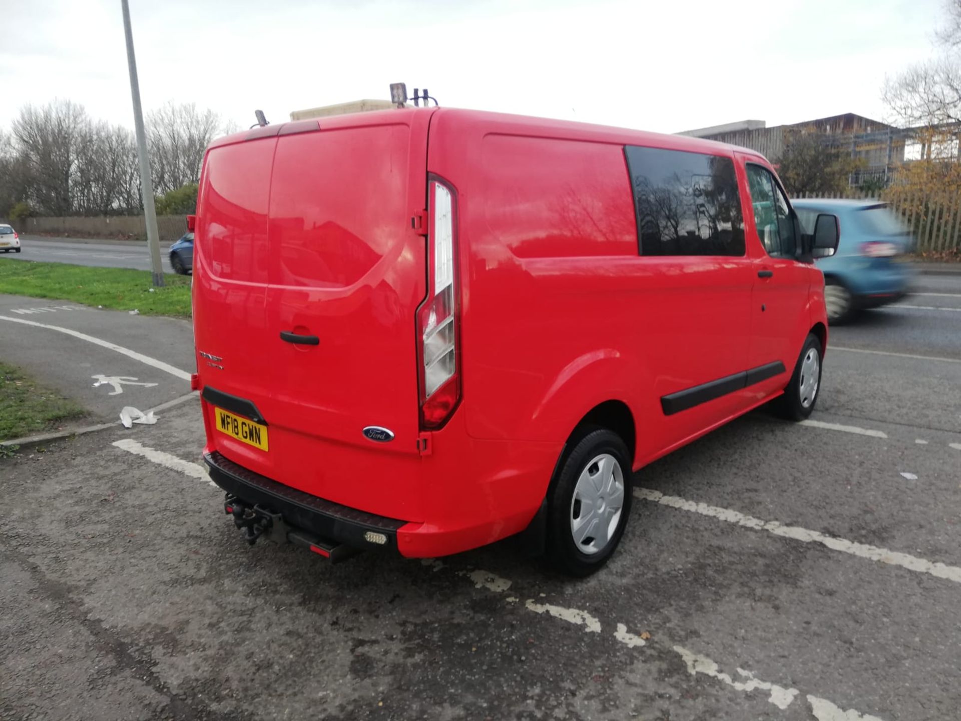 2018 FORD TRANSIT CUSTOM 320 TREND RED DOUBLE CAB - 120,000 MILES *PLUS VAT* - Image 4 of 12