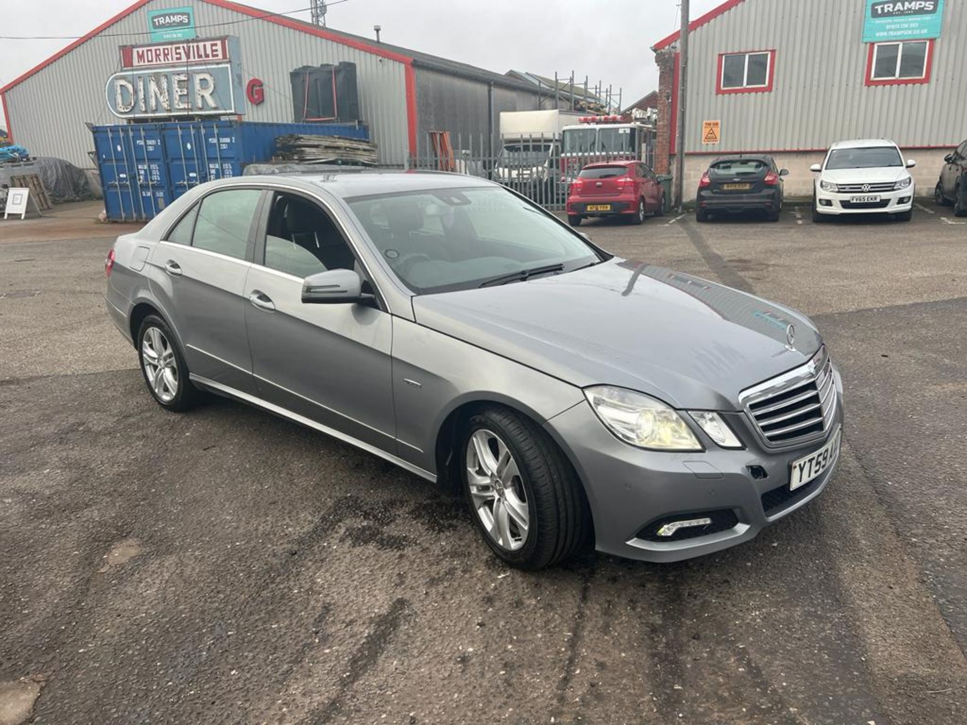 2009/59 MERCEDES-BENZ E350 BLUE-CY AGARDE CDI A SILVER SALOON *PLUS VAT* - Image 4 of 27