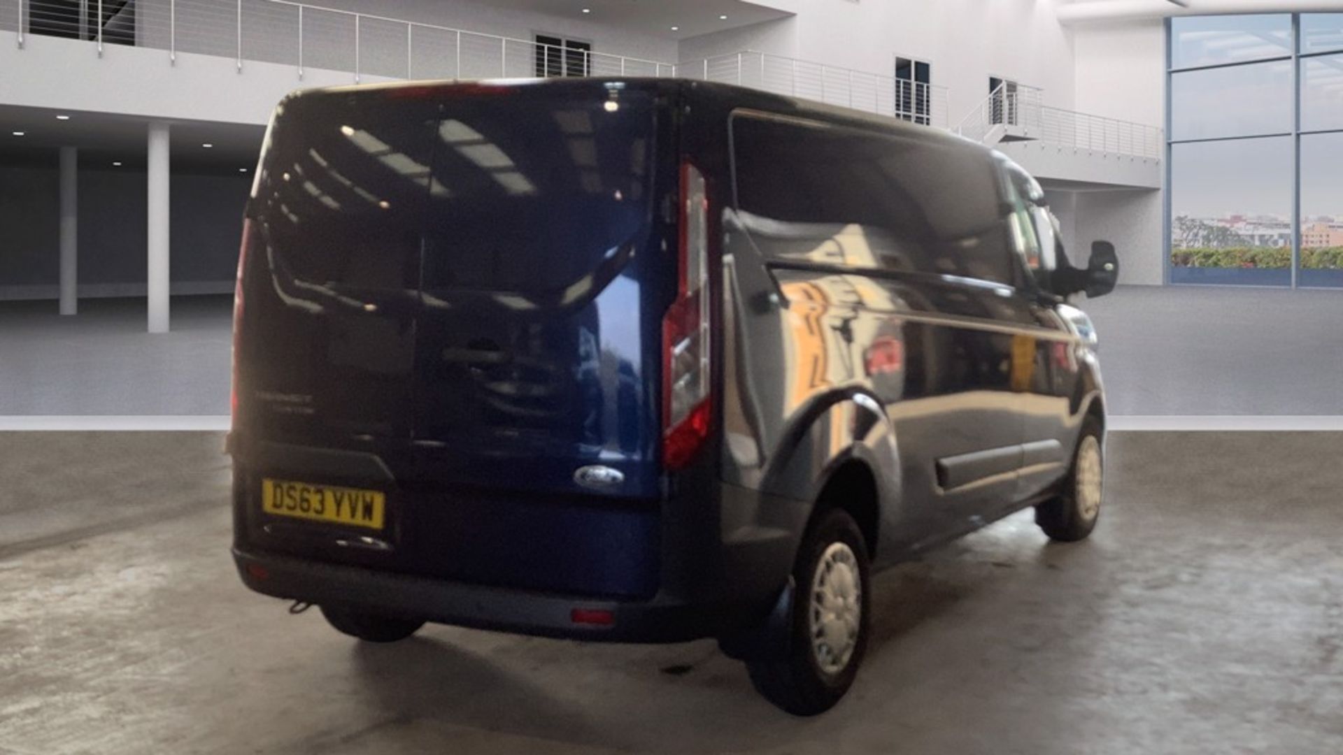 FORD TRANSIT CUSTOM 2.2 TDCI 125 290 LWB TREND L/R Panel Van, 145K MILES *PLUS VAT* - Image 4 of 9