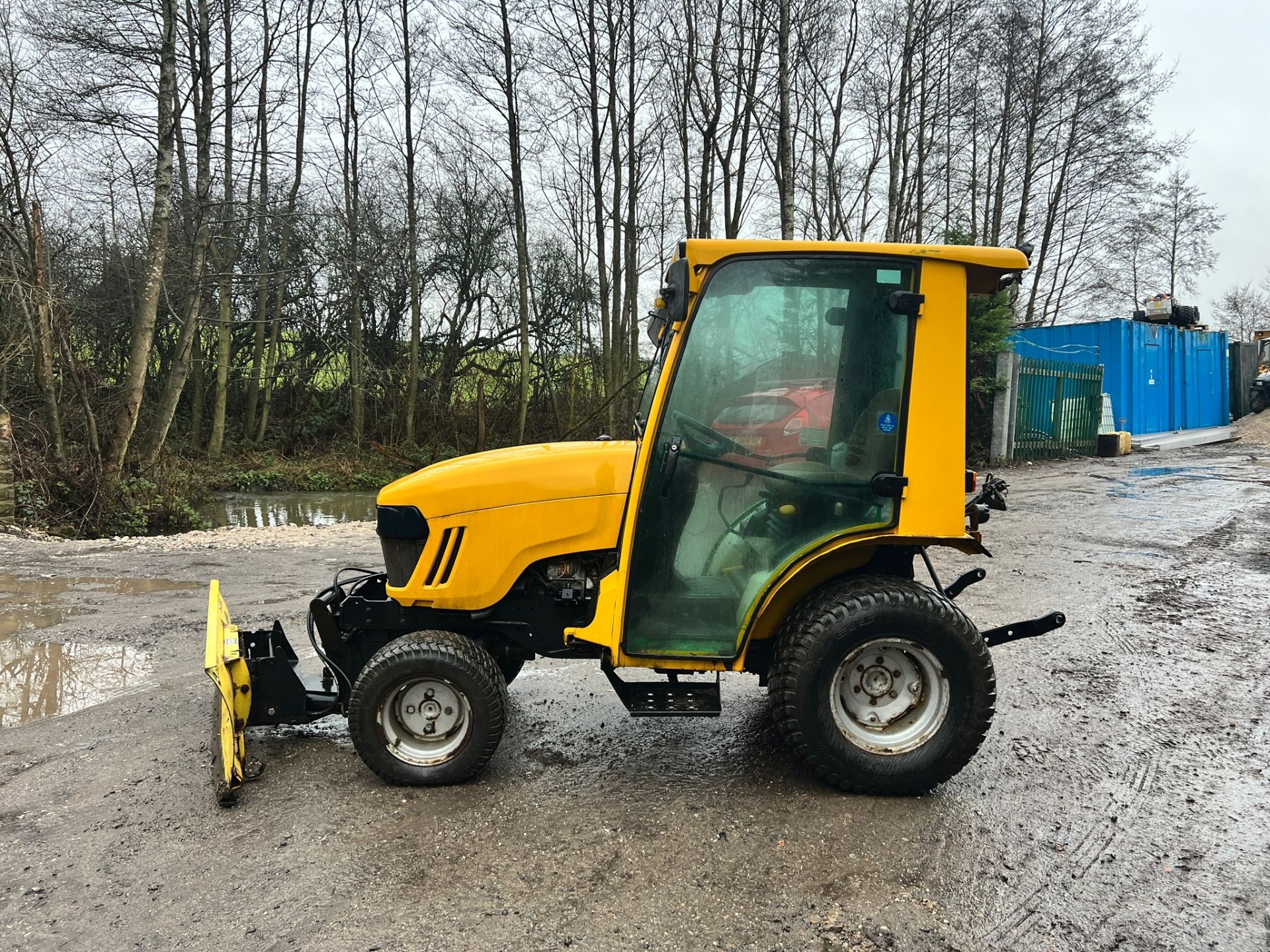 2010 John Deere 2320 HST 24HP 4WD Compact Tractor With Hydraulic Front Blade *PLUS VAT* - Image 9 of 21