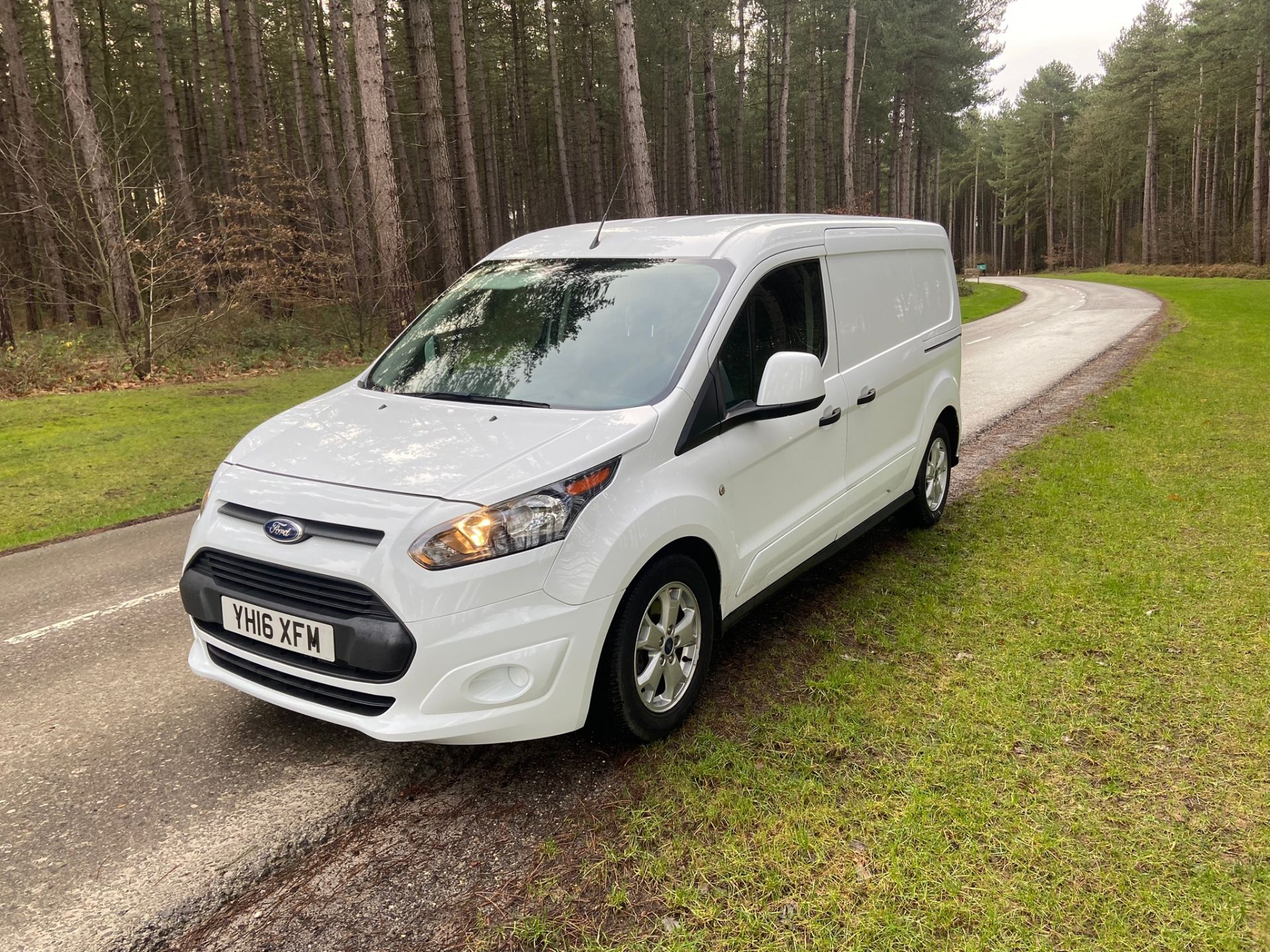 2016/16 REG FORD TRANSIT CONNECT 210 ECO-TECH, SHOWING 1 FORMER KEEPER *NO VAT* - Image 2 of 6