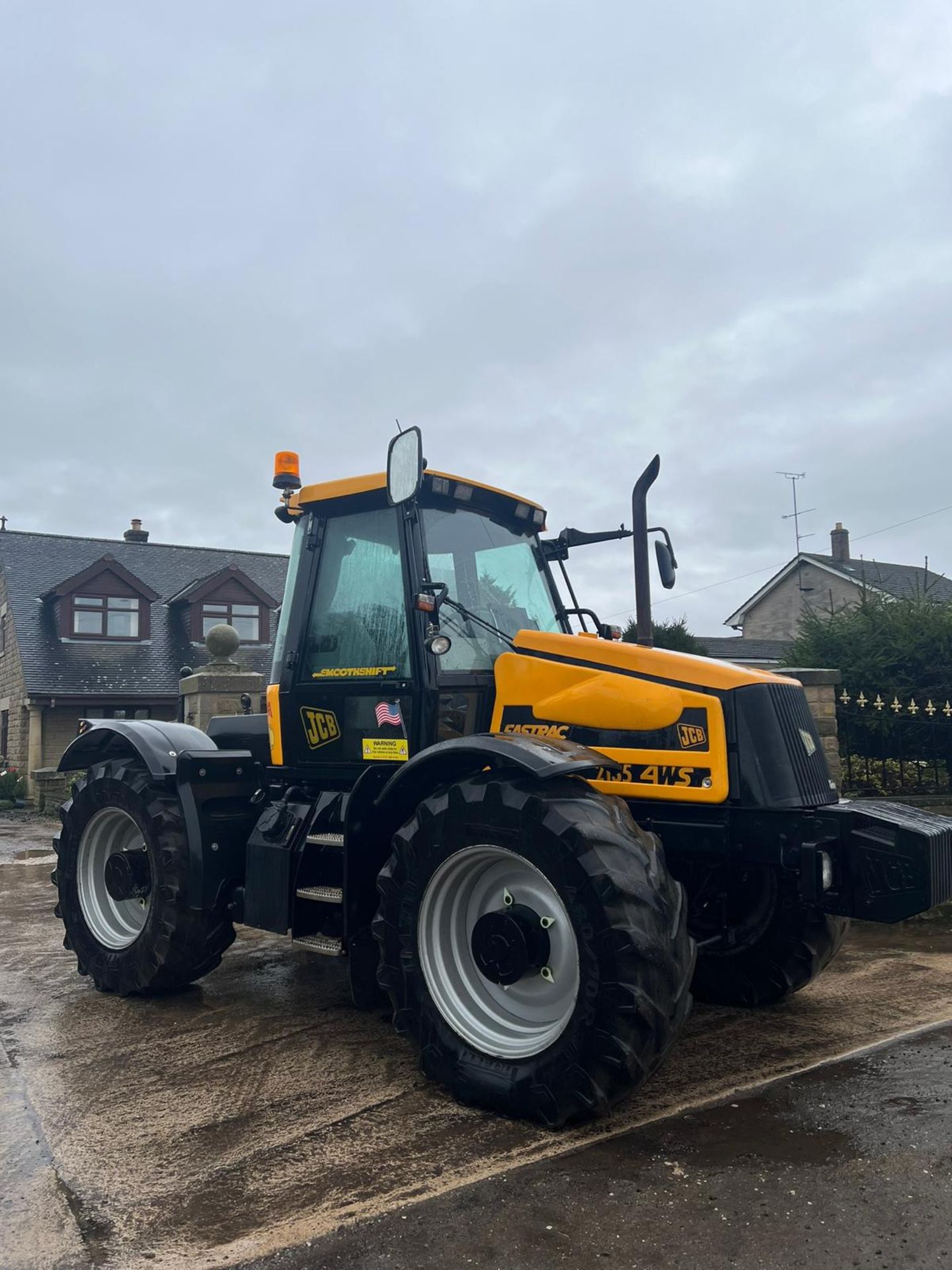 JCB FASTRAC 2135 4WS TRACTOR *PLUS VAT* - Image 5 of 16