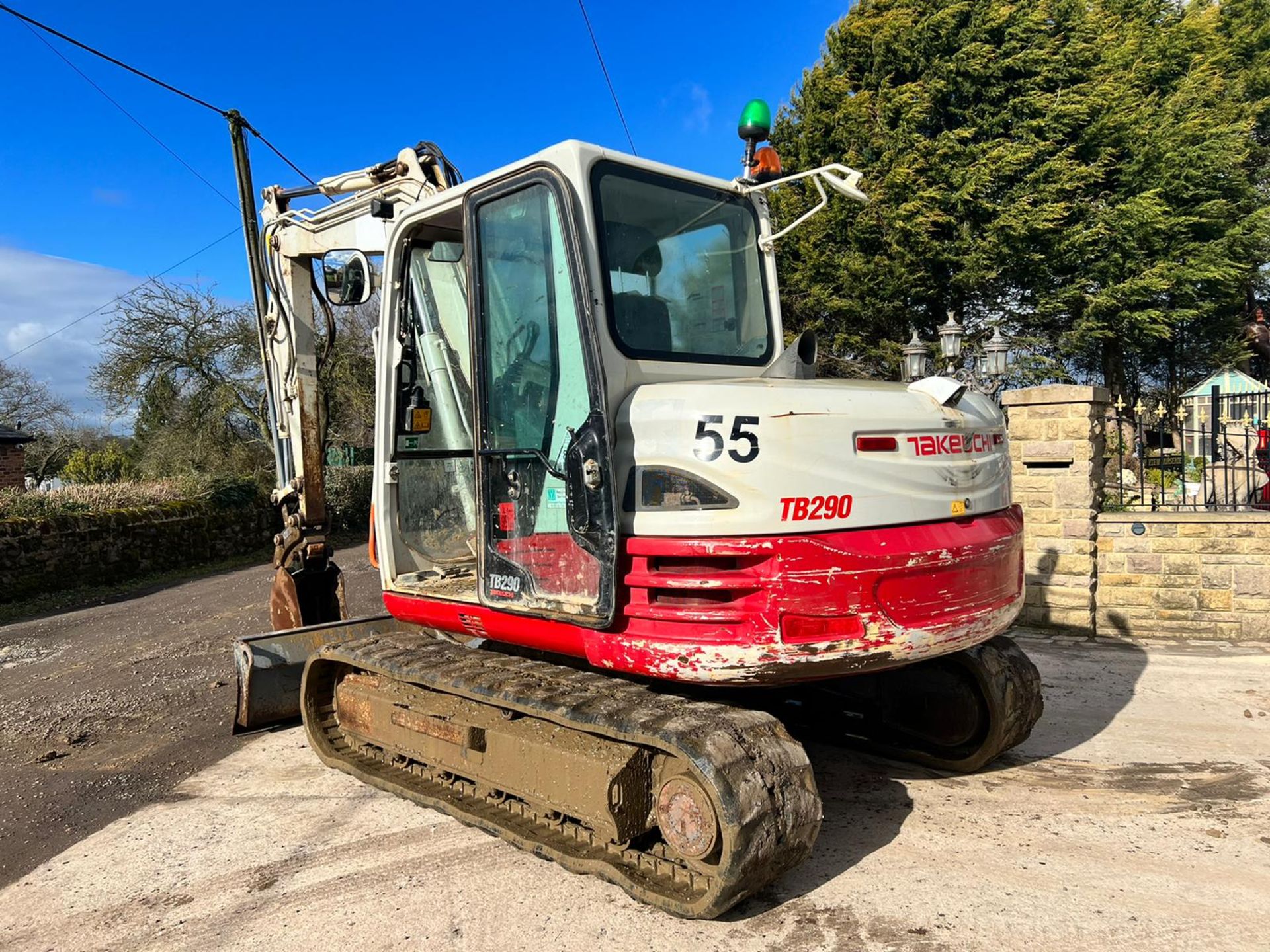 2015 TAKEUCHI TB290 8.5 TON EXCAVATOR, RUNS DRIVES AND DIGS, SHOWING A LOW 6010 HOURS *PLUS VAT* - Image 7 of 23