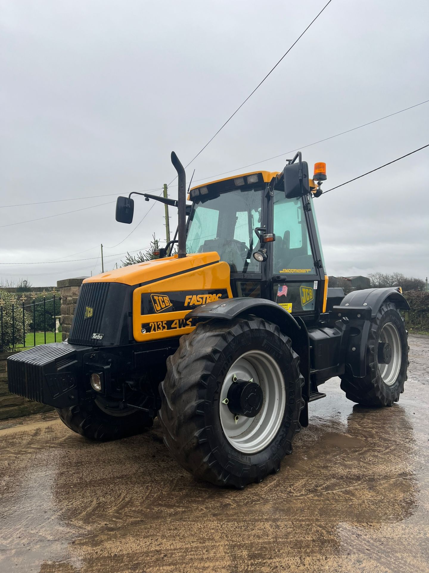 JCB FASTRAC 2135 4WS TRACTOR *PLUS VAT* - Image 3 of 16