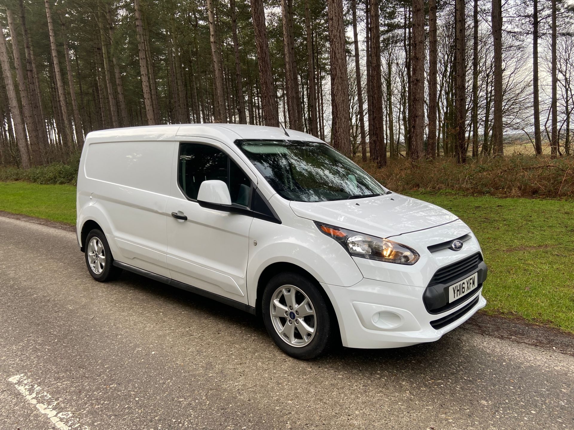2016/16 REG FORD TRANSIT CONNECT 210 ECO-TECH, SHOWING 1 FORMER KEEPER *NO VAT*