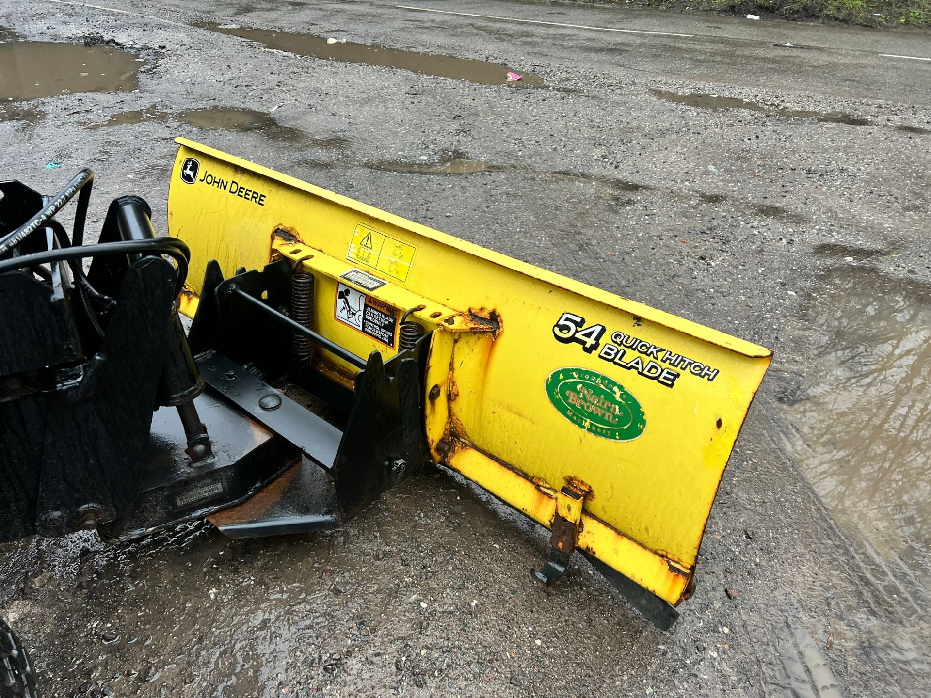 2010 John Deere 2320 HST 24HP 4WD Compact Tractor With Hydraulic Front Blade *PLUS VAT* - Image 18 of 21