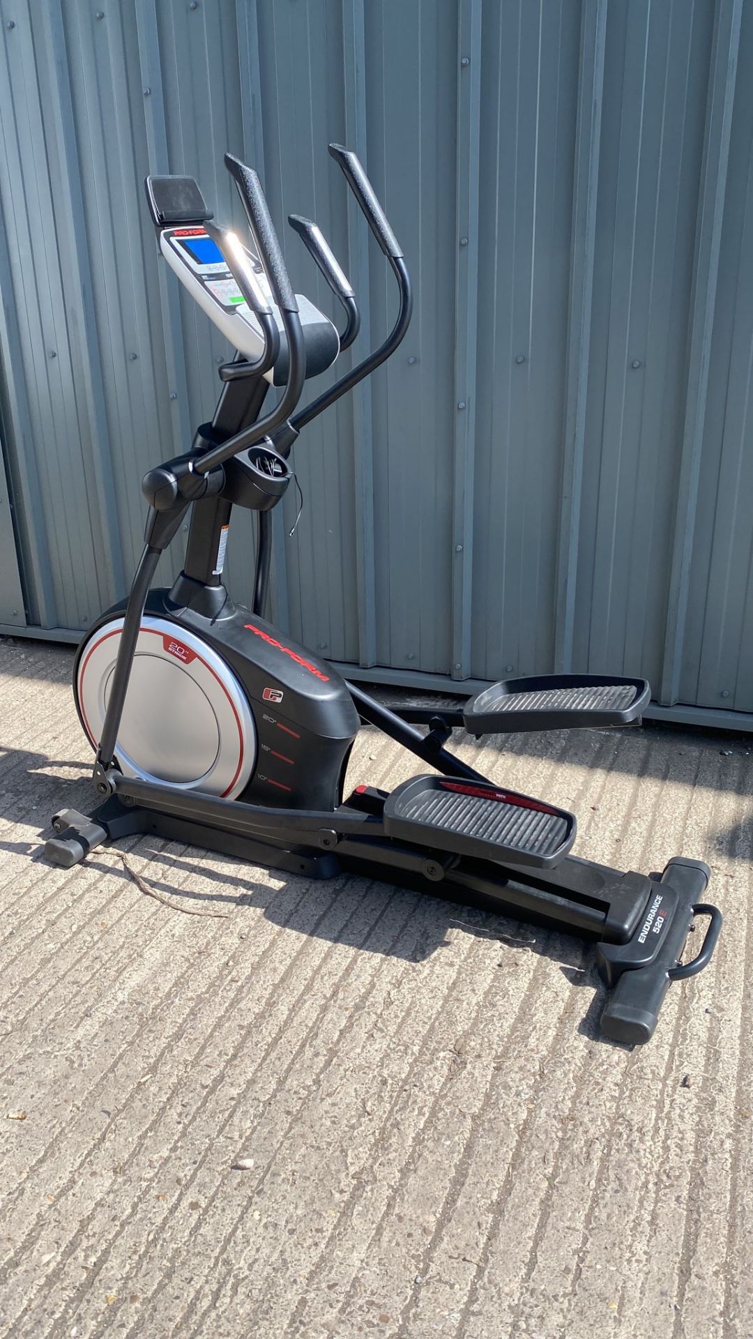 ProForm 520e cross trainer *PLUS VAT*   COLLECTION FROM TUXFORD - Image 3 of 3