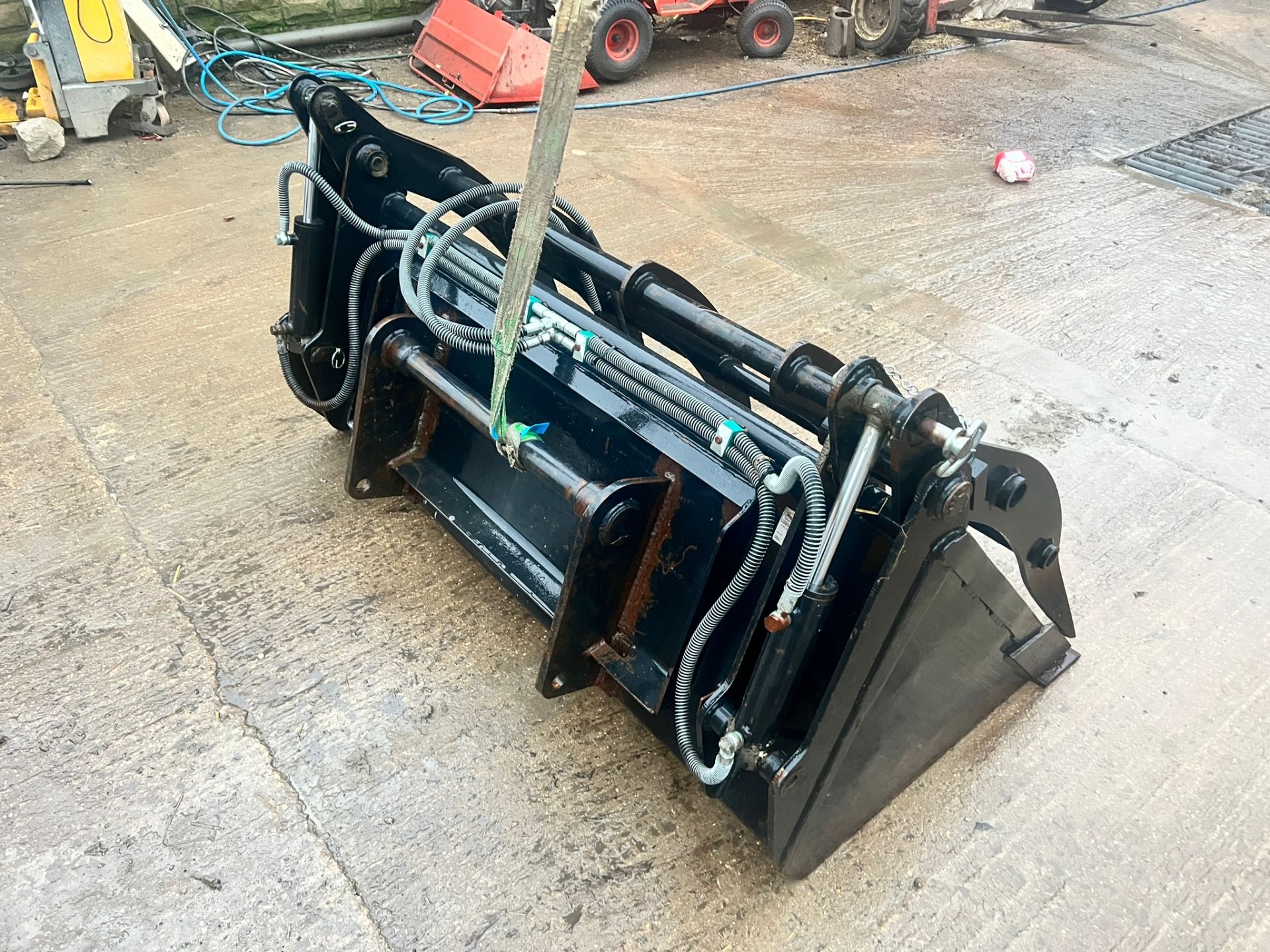 Abiljo 72” Hydraulic Bucket Grab *PLUS VAT* - Image 5 of 14