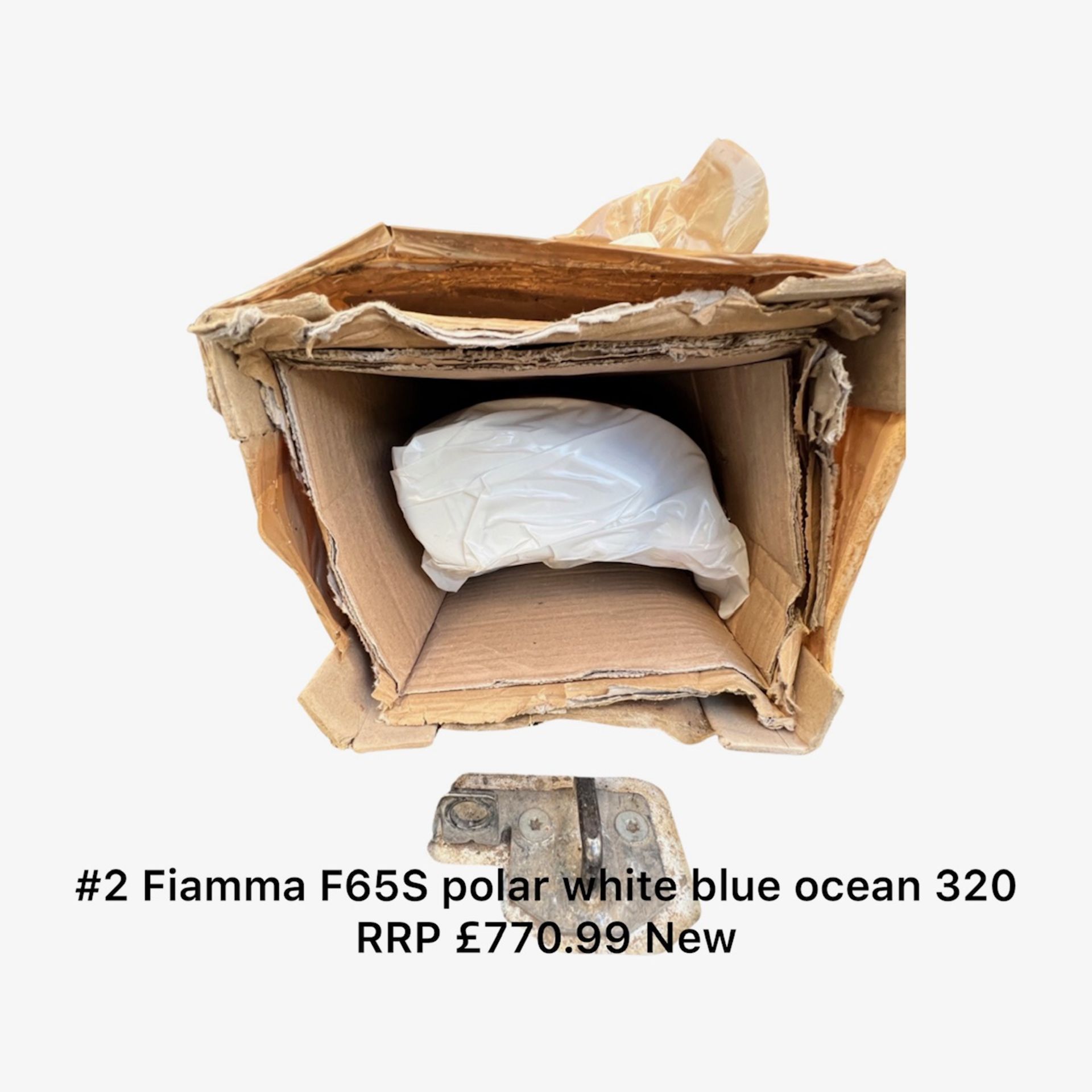 Fiamma F65S polar white blue ocean 320 *NO VAT* - Image 3 of 3
