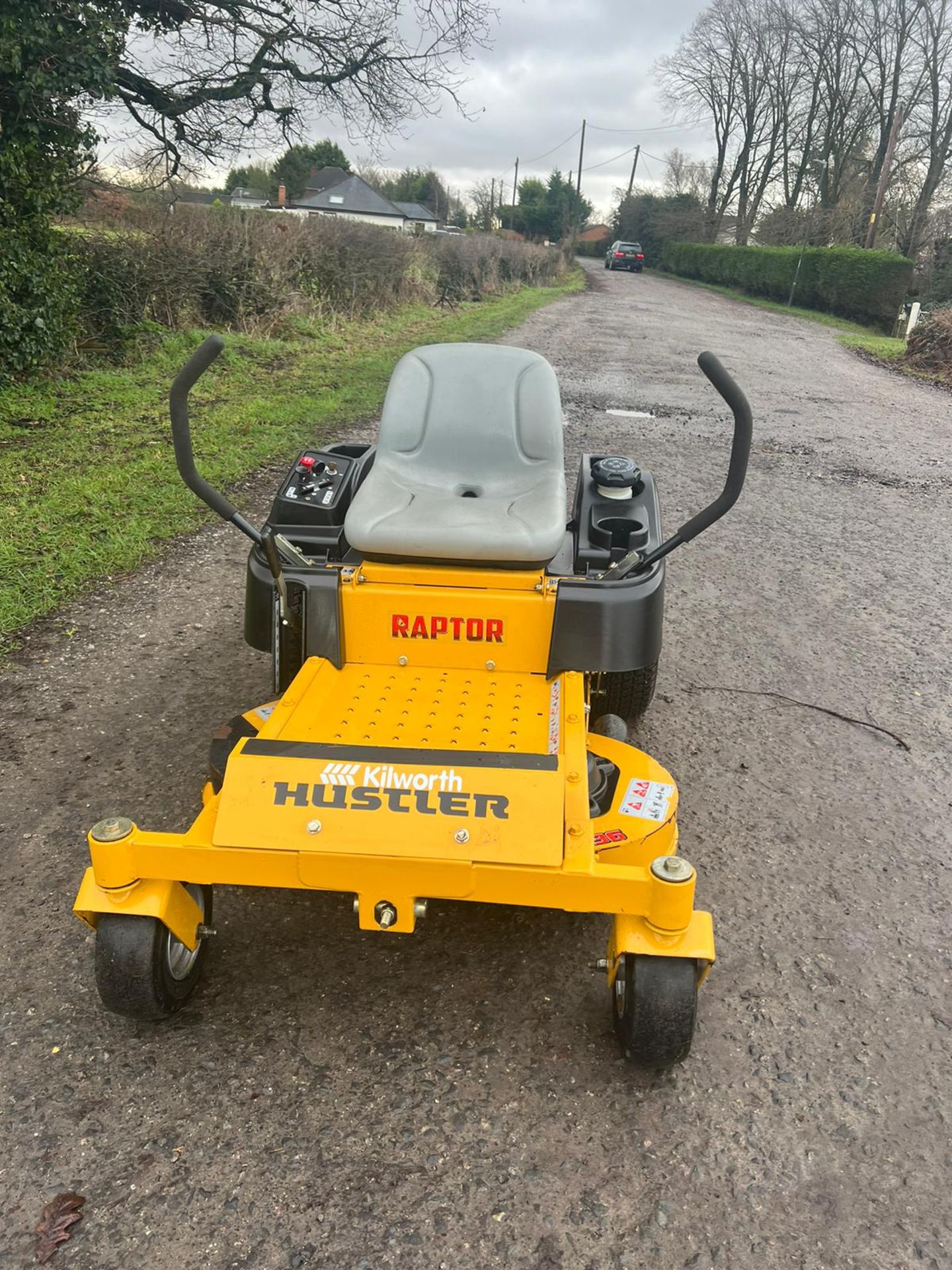 HUSTLER RAPTOR ZERO TURN MOWER *PLUS VAT* - Image 2 of 9