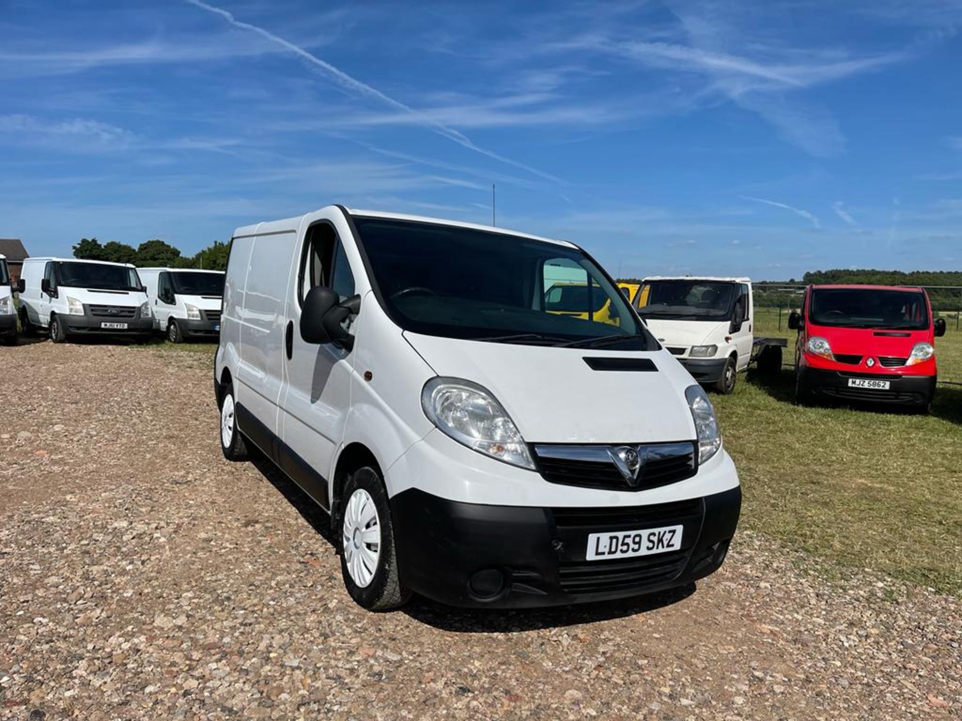 2009/59 VAUXHALL VIVARO 2700 CDTI SWB WHITE PANEL VAN *NO VAT* - Image 2 of 11