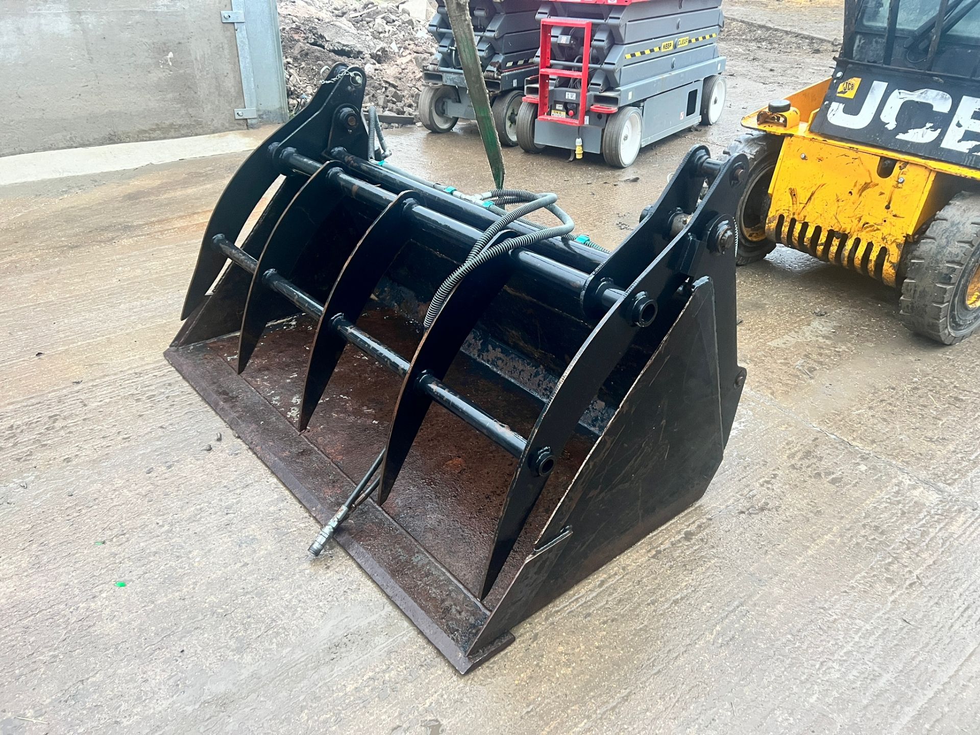 Abiljo 72” Hydraulic Bucket Grab *PLUS VAT*