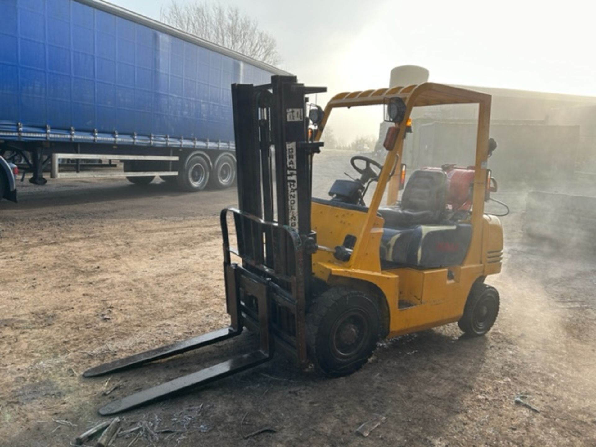 2001 PUMA FG20-3 GAS POWERED FORKLIFT *PLUS VAT* - Image 3 of 12