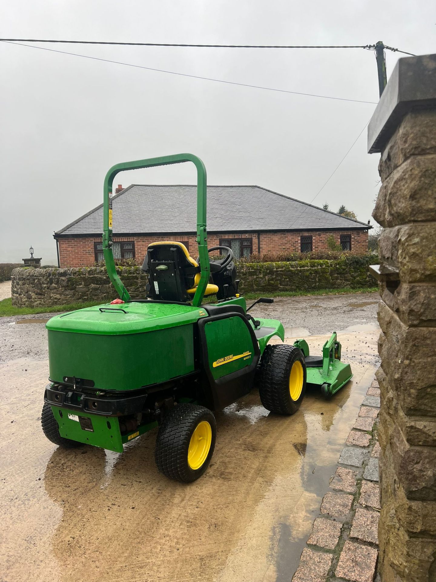 John Deere 1445 ride on lawn mower - OUT FRONT DECK *PLUS VAT* - Image 6 of 9