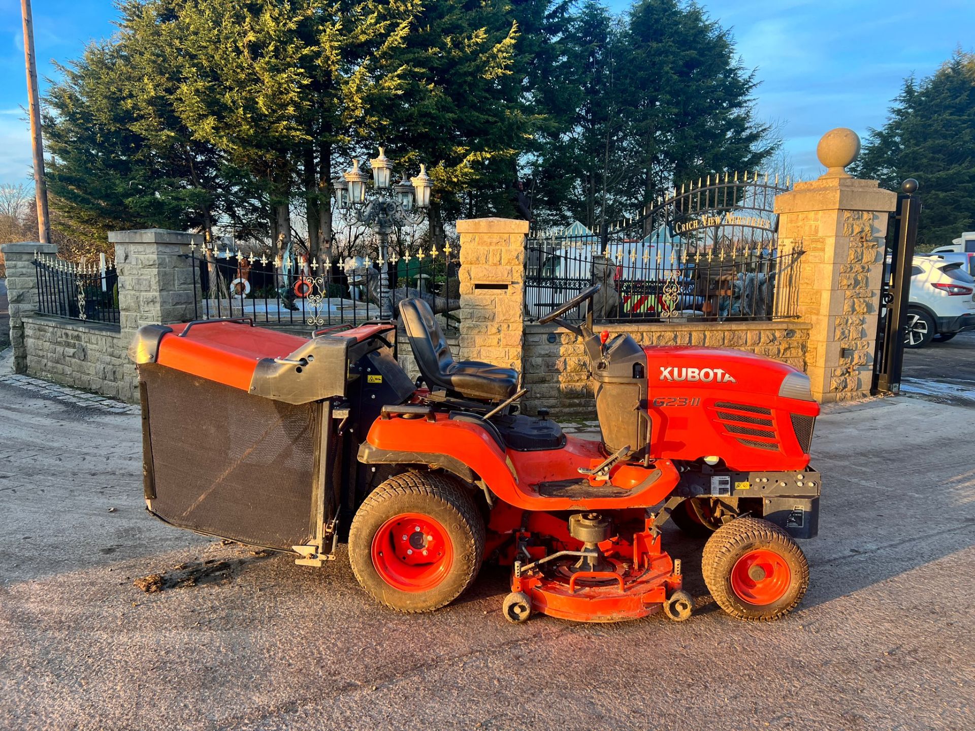 2013 Kubota G23-II Diesel Ride On Mower *PLUS VAT* - Image 3 of 6